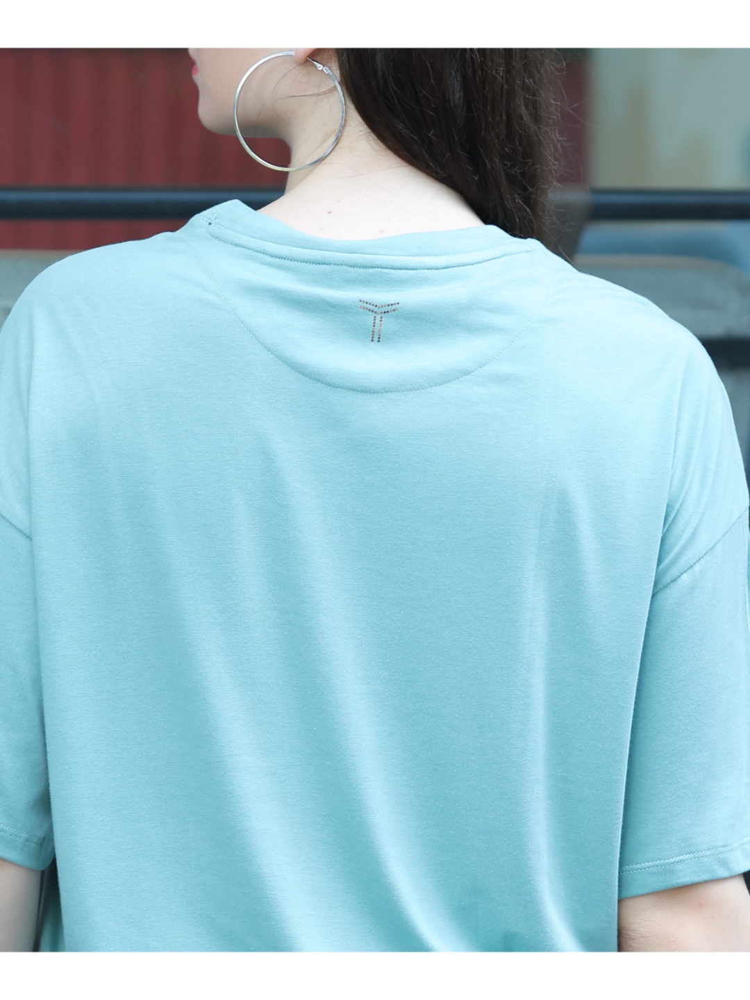 

TITTLI Women 2 Henley Neck Extended Sleeves Pockets Boxy T-shirt, Green