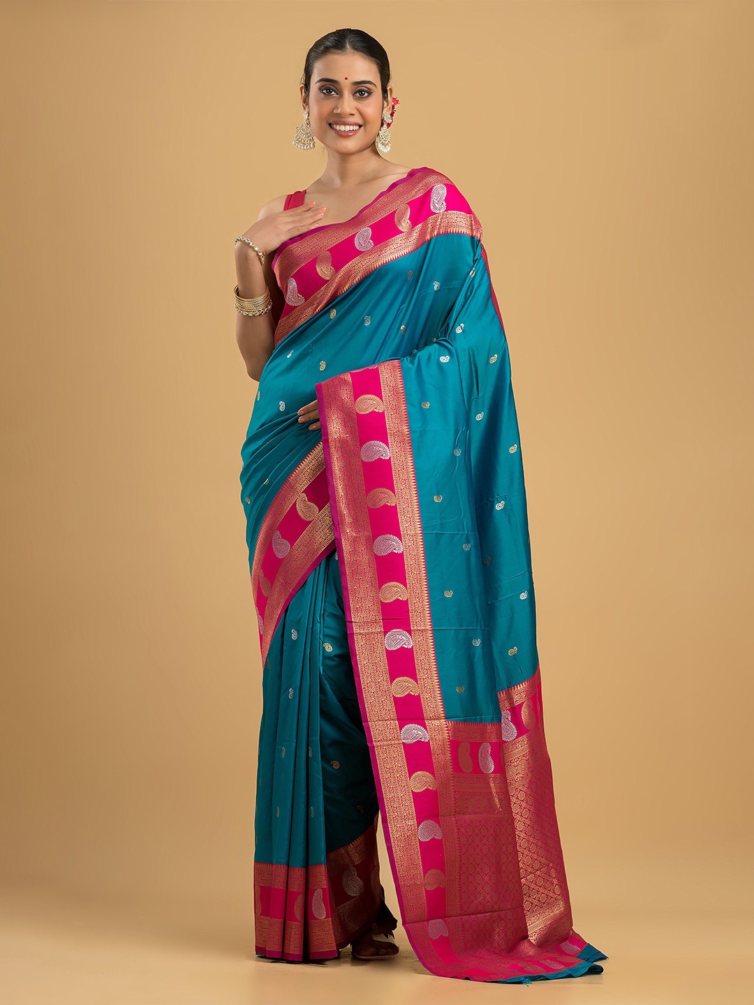 

Dheu Woven Design Zari Silk Blend Kanjeevaram Saree, Teal