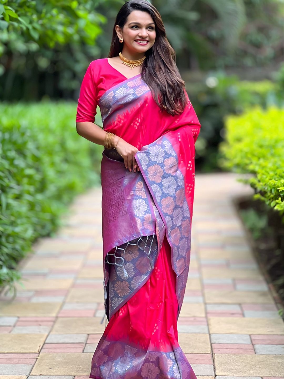 

Suha Art Silk Kanjeevaram Saree, Pink