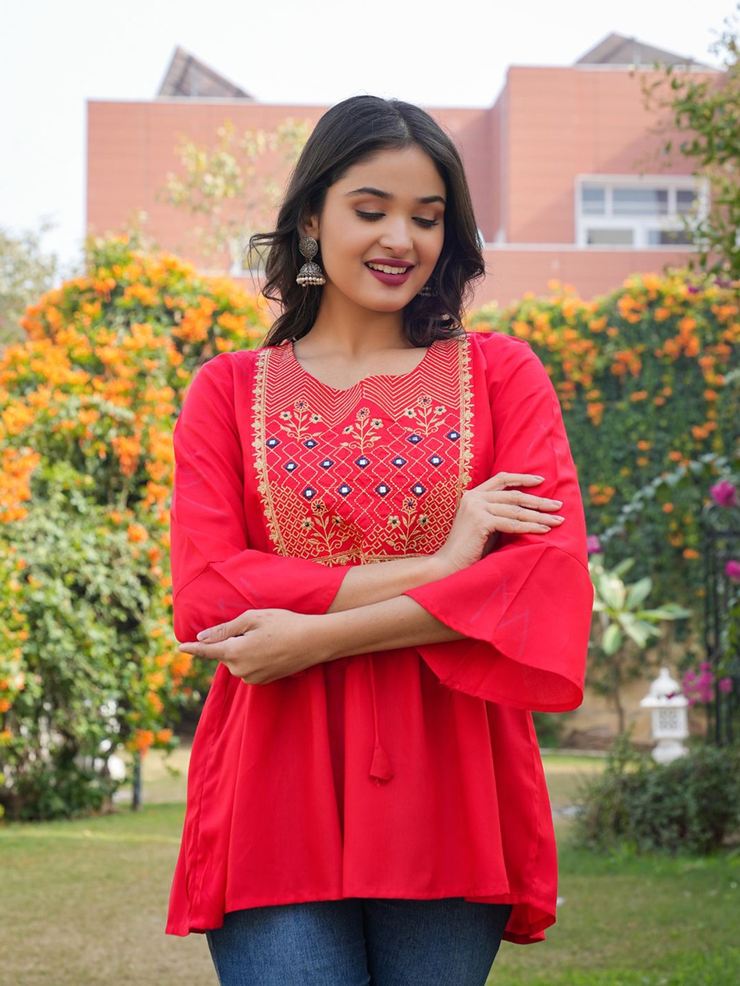 

MF Hayat Embroidered Kurti, Red