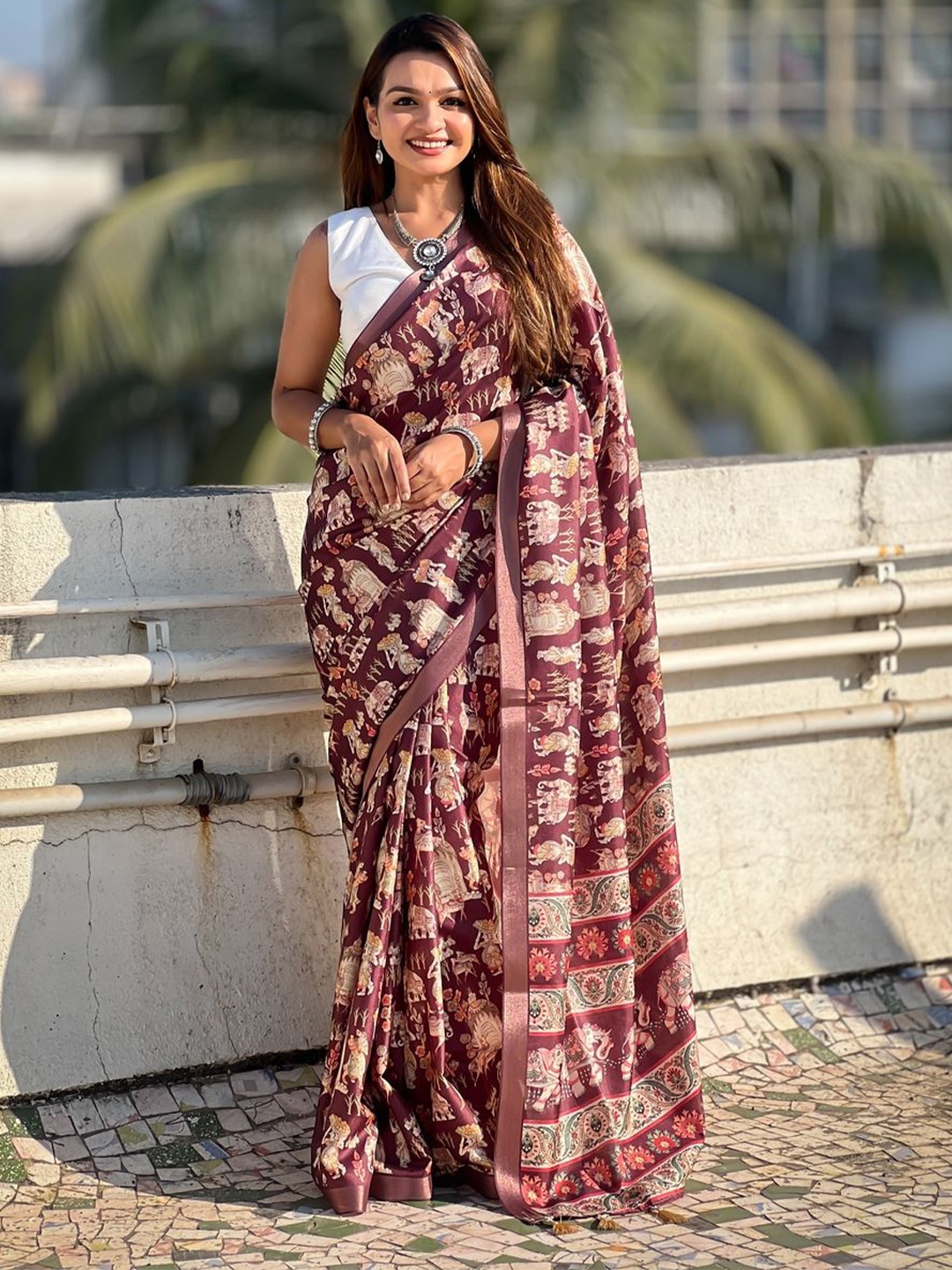 

Suha Art Silk Kanjeevaram Saree, Maroon