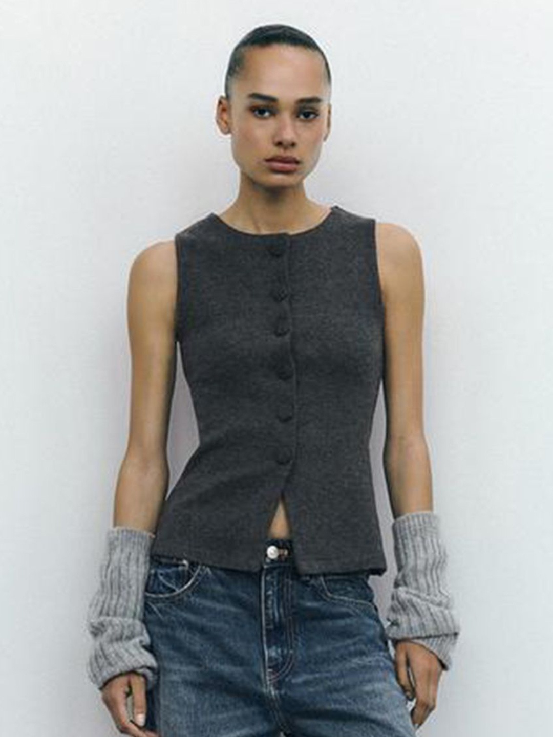 

LULU & SKY Top, Grey