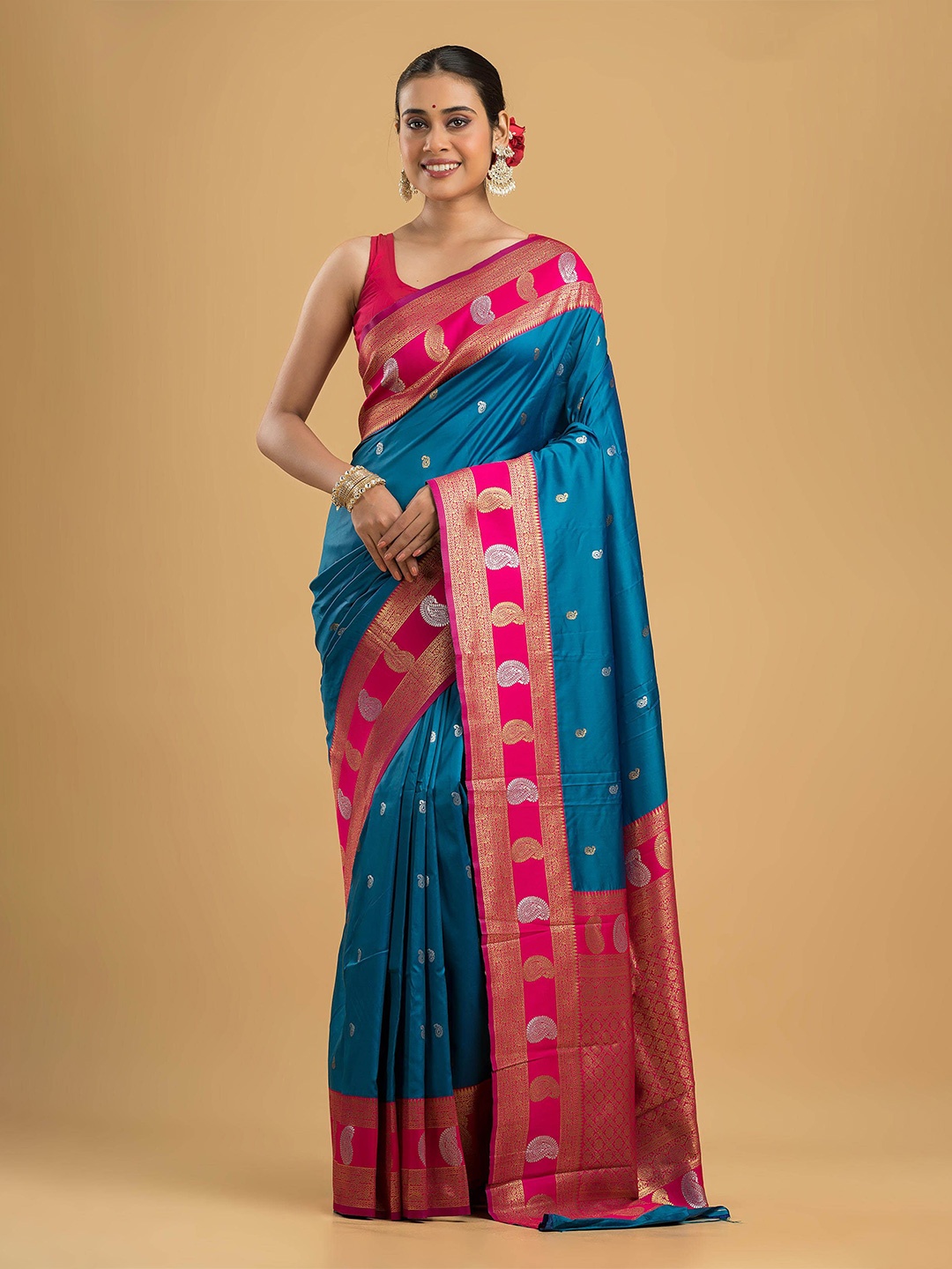 

Dheu Woven Design Zari Silk Blend Kanjeevaram Saree, Blue