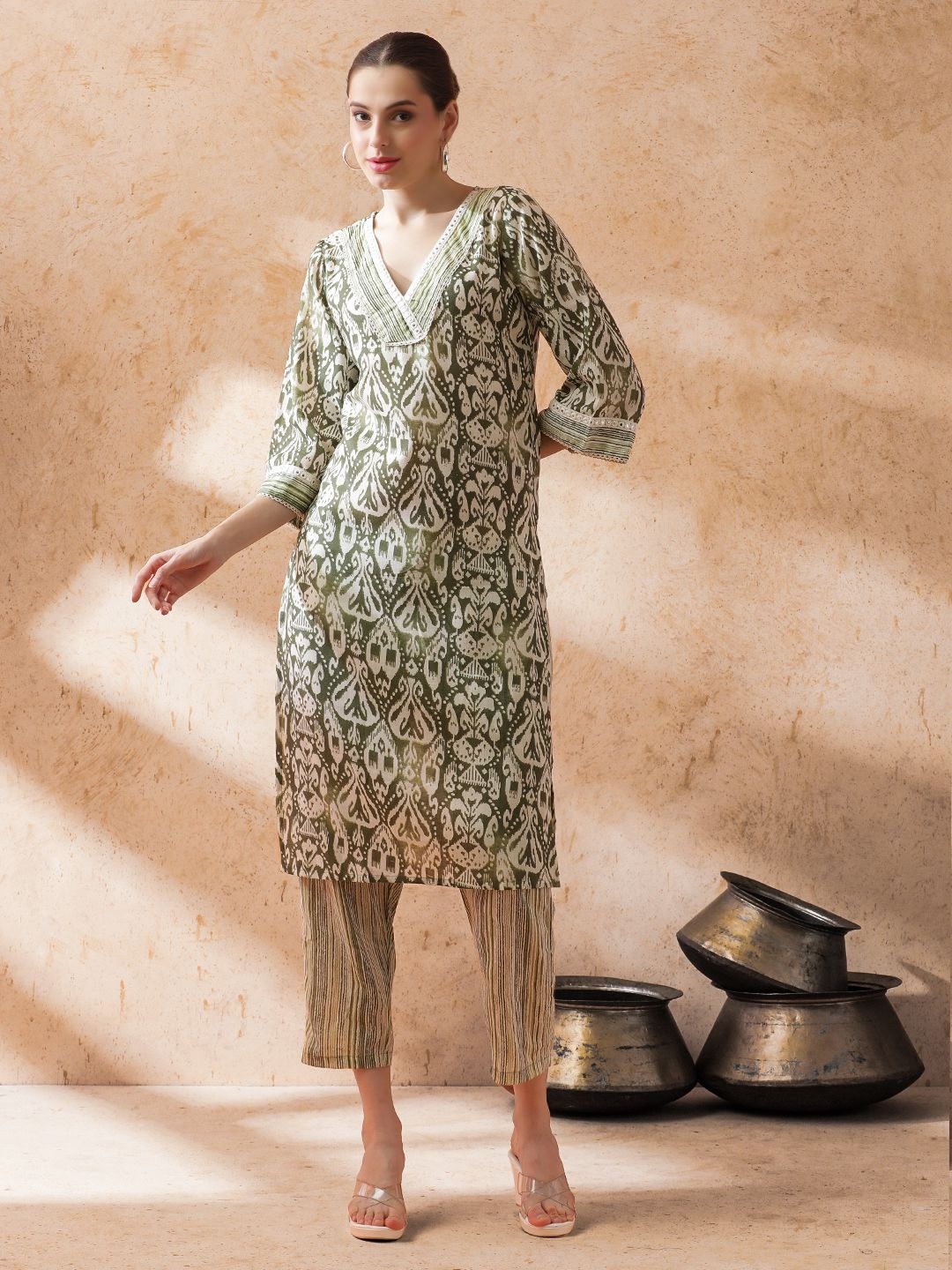 

STYLEBAAZI Floral Embroidered V-Neck Mirror Work Straight Kurta With Trouser, Green