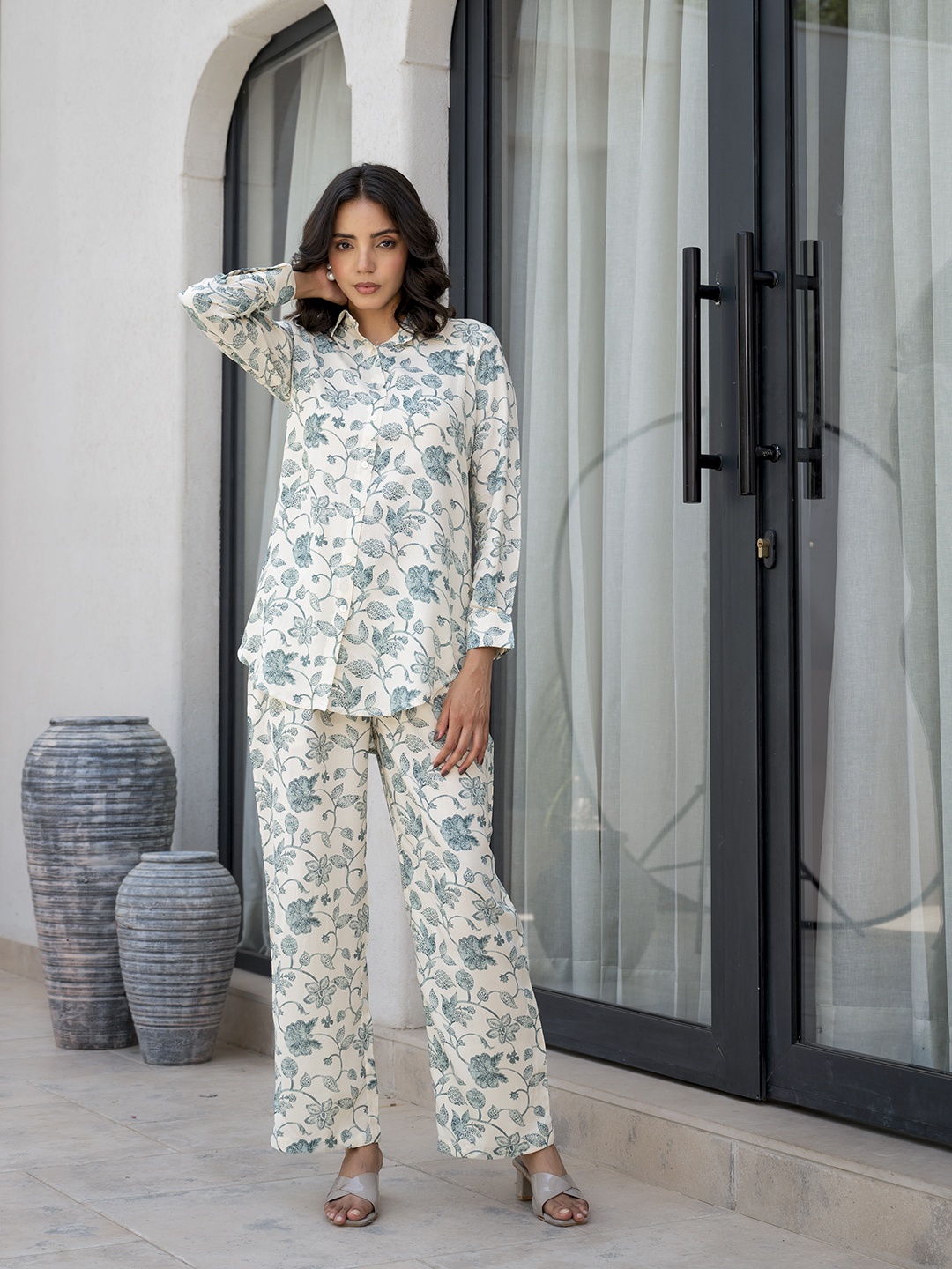 

Divena Floral Printed Shirt With Trousers Co-Ords, White