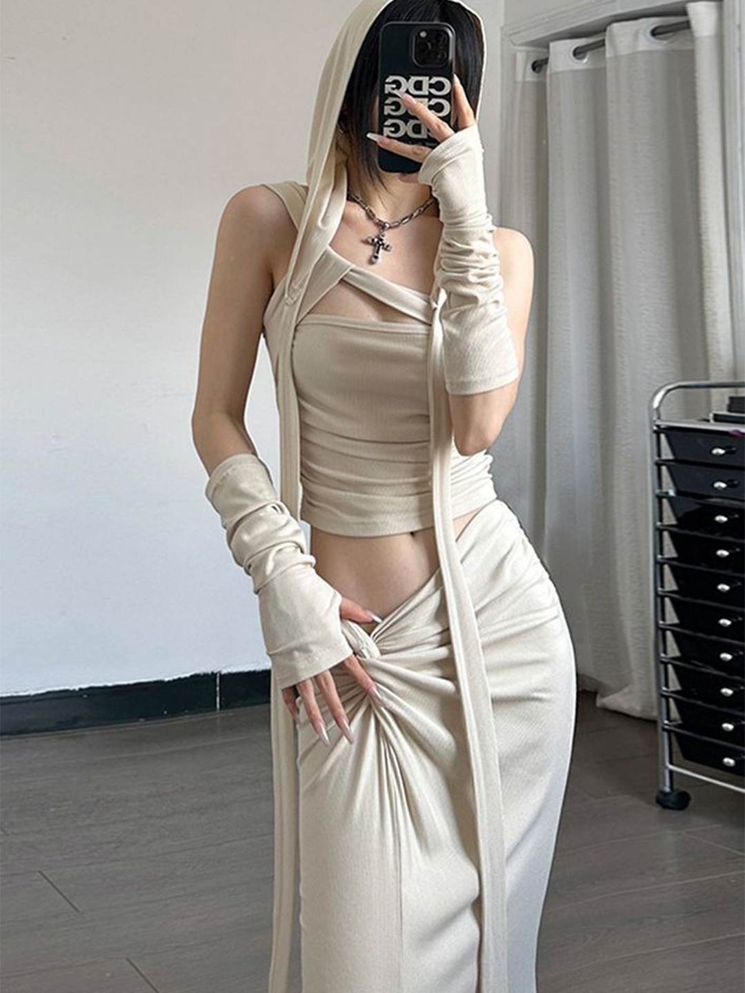 

LULU & SKY Top, Beige