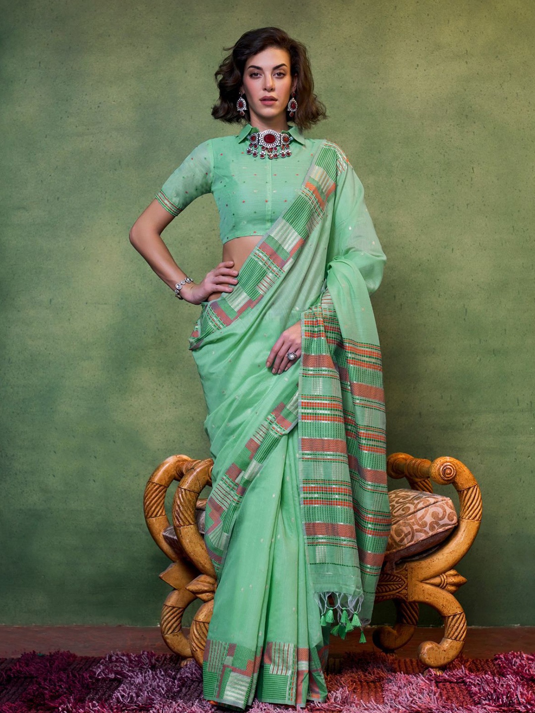 

ODETTE Woven Design Silk Blend Saree, Green