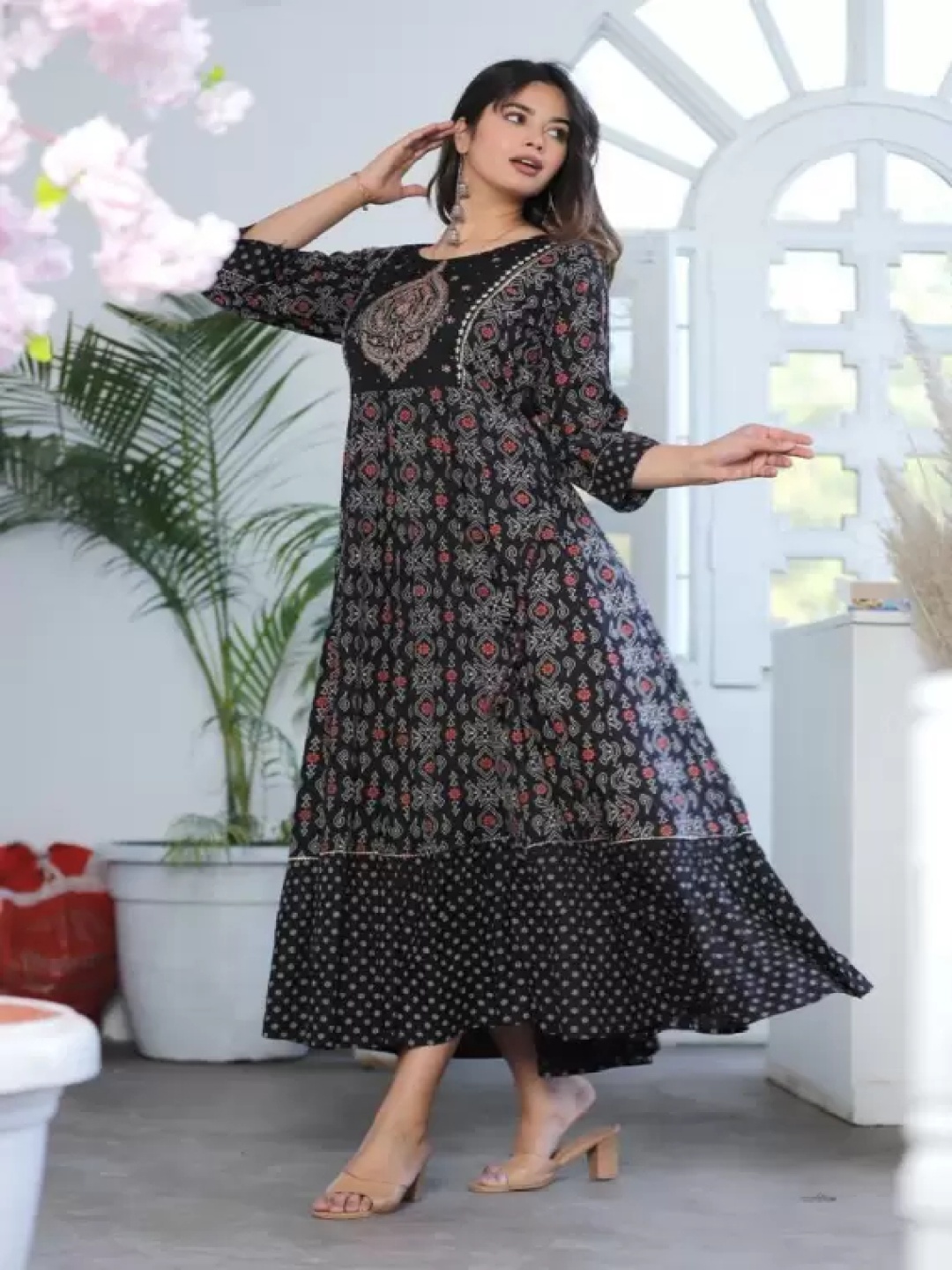 

KALINI Floral Printed Round Neck Mirror Work A-Line Kurta, Black