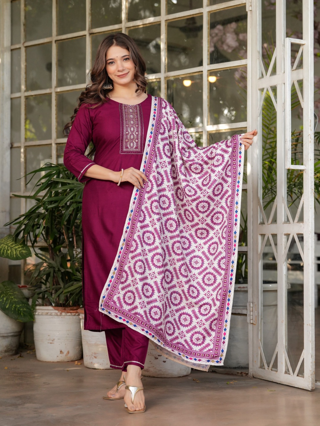 

Anouk Floral Embroidered Sequinned Straight Kurta With Trousers & Dupatta, Maroon