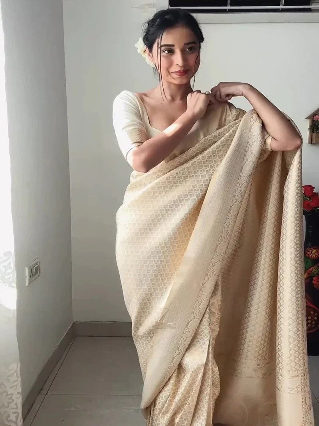 

KALINI Woven Design Zari Pure Silk Banarasi Saree, White