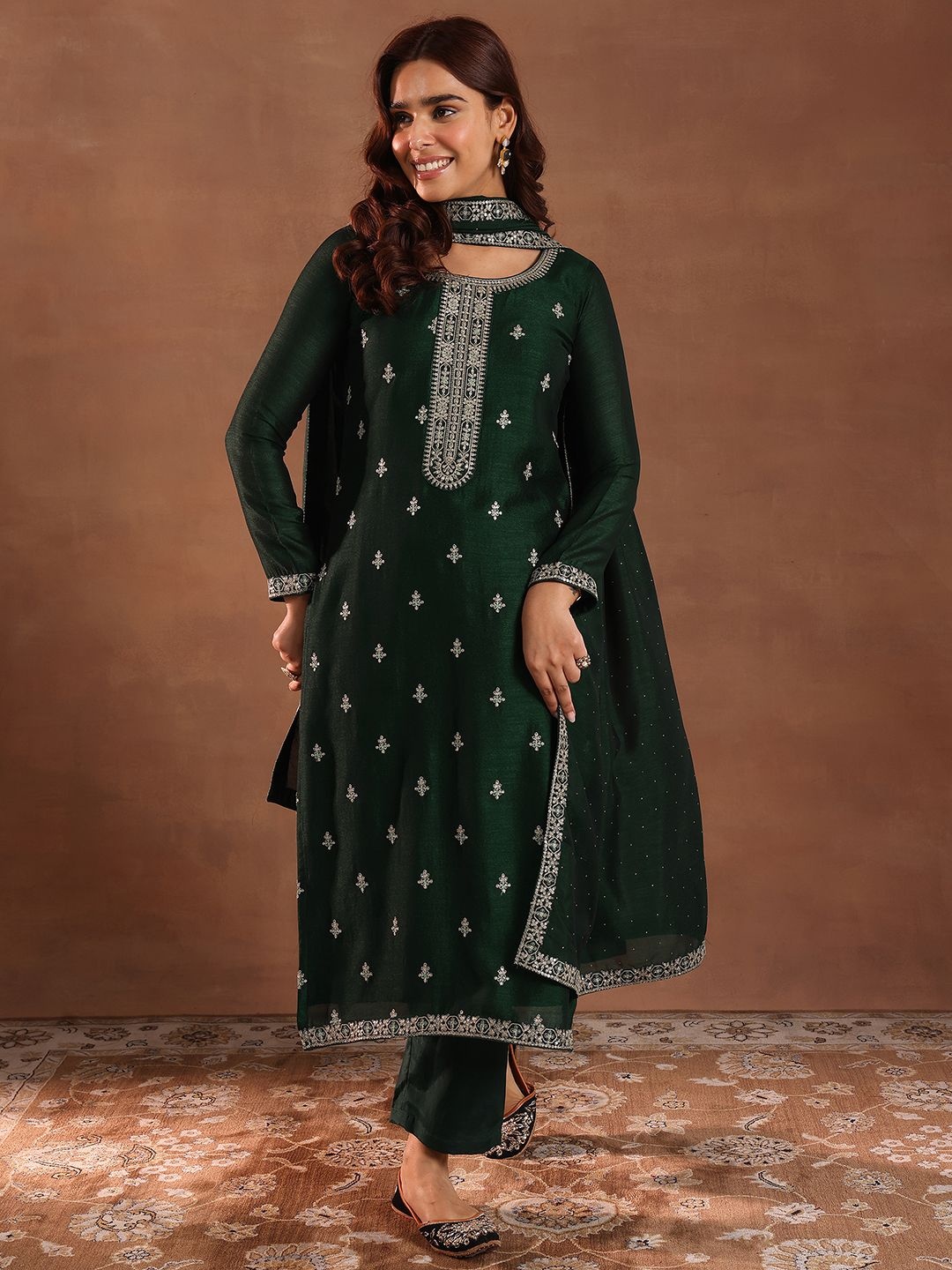 

Libas Ethnic Motifs Embroidered Sequinned Straight Kurta With Trousers & Dupatta, Green