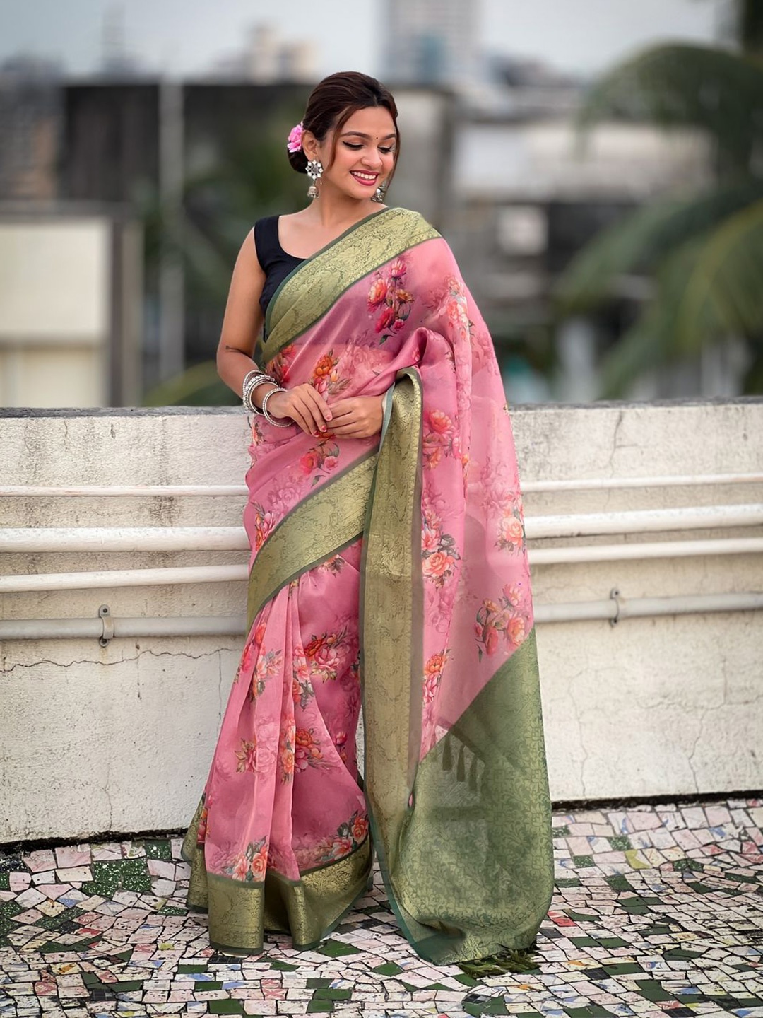 

Suha Art Silk Kanjeevaram Saree, Pink