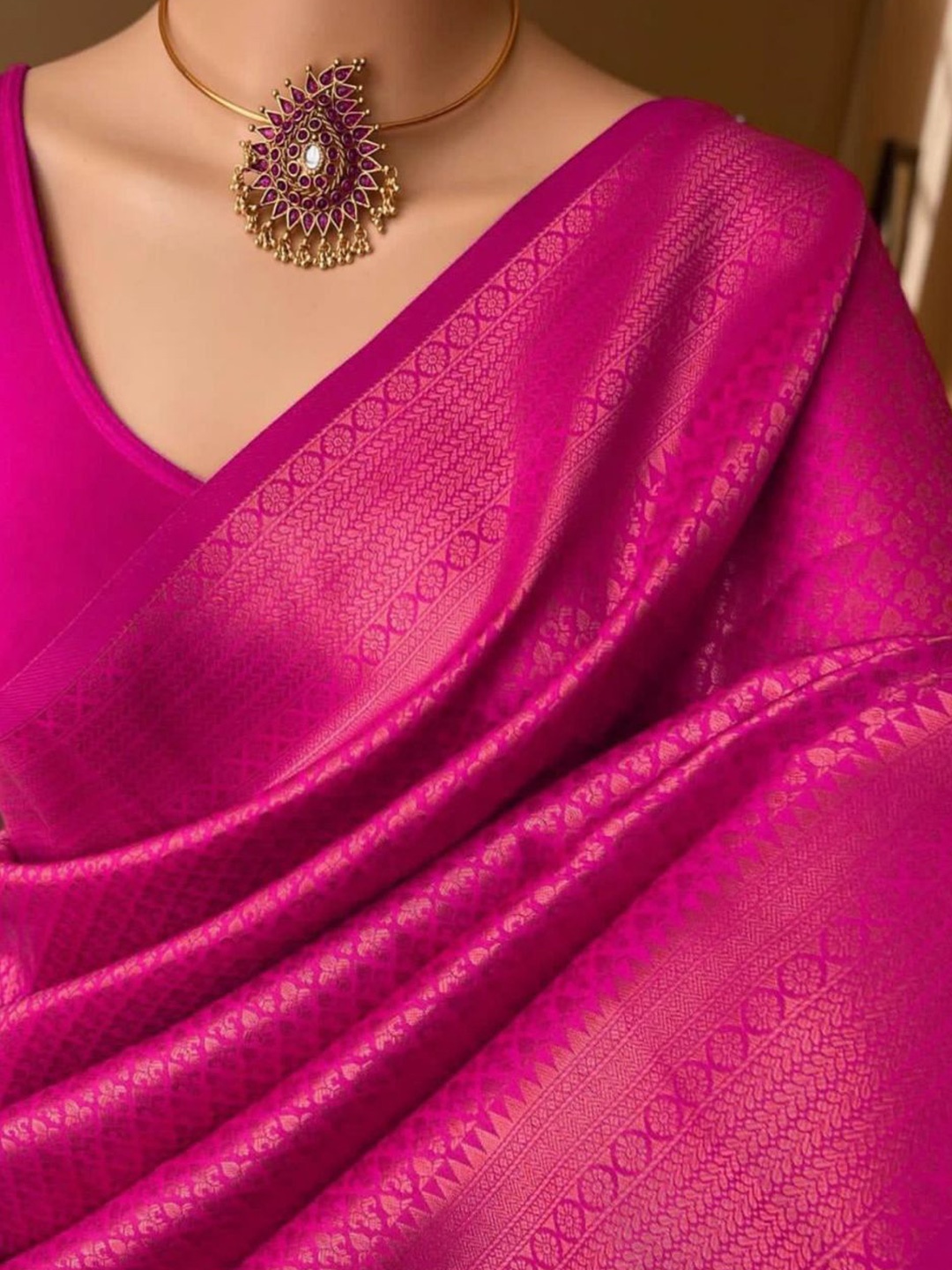 

Fashion Ritmo Woven Design Pure Silk Saree, Pink
