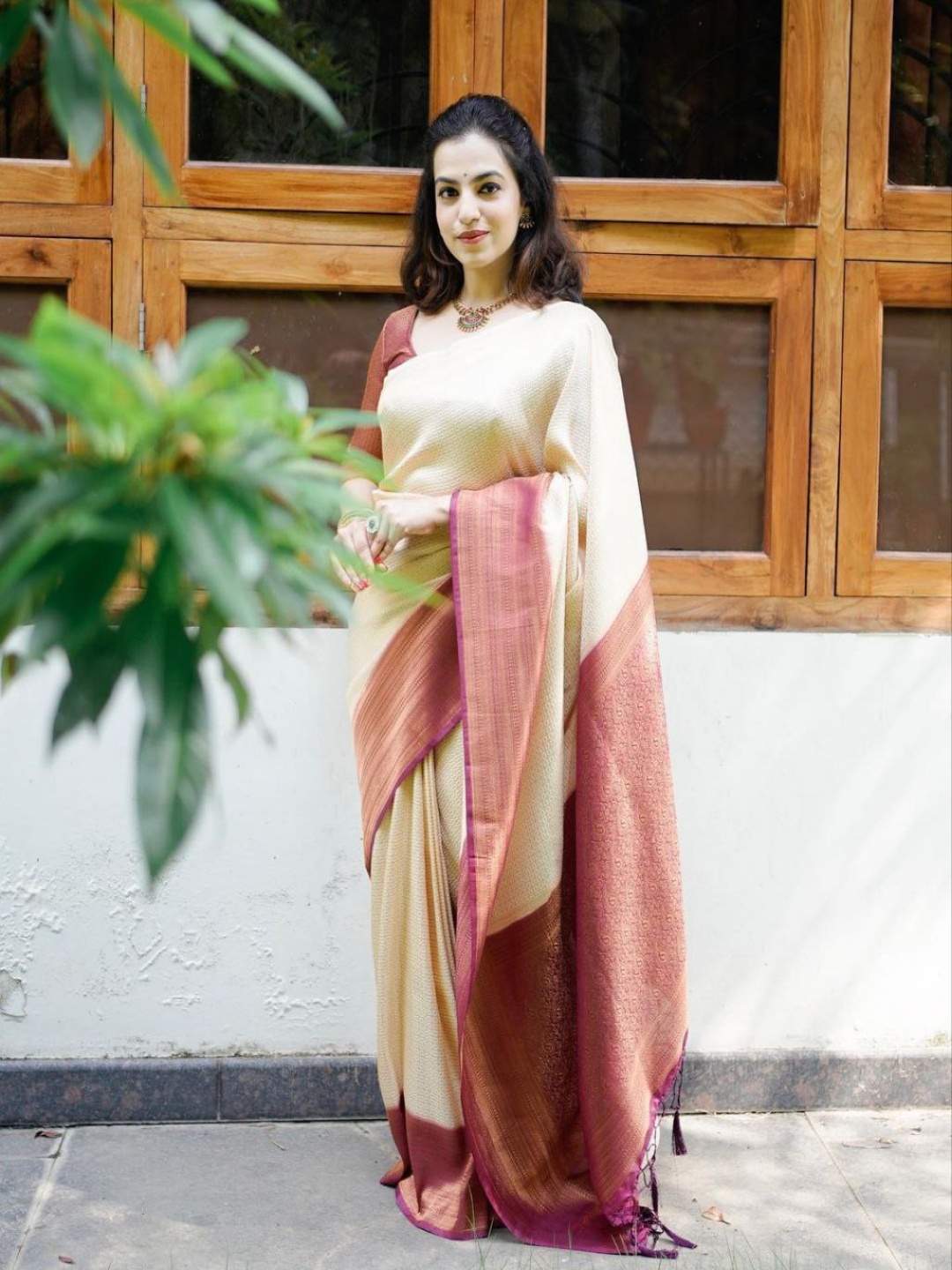 

KALINI Woven Design Zari Pure Silk Banarasi Saree, Cream