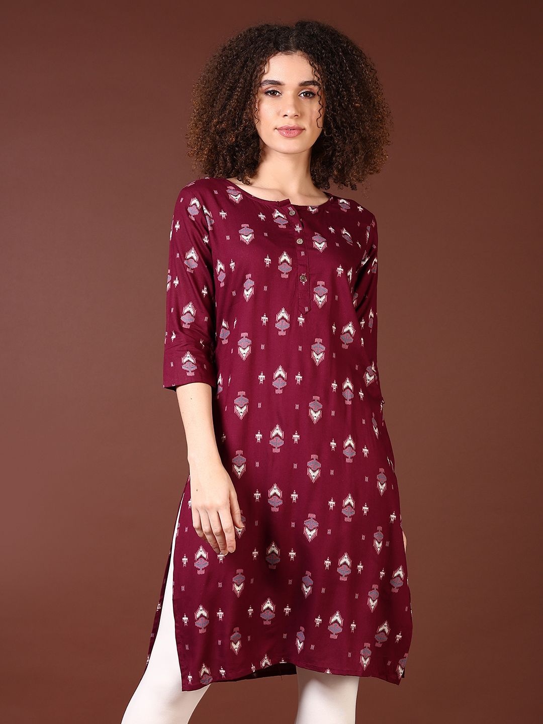 

V-Mart Ethnic Motifs Printed Round Neck Straight Kurta, Maroon