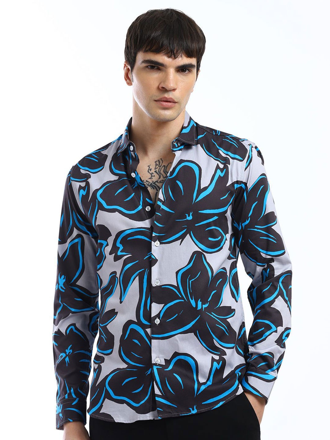 

Banana Club Men Relaxed Slim Fit Floral Opaque Printed Casual Shirt, Black