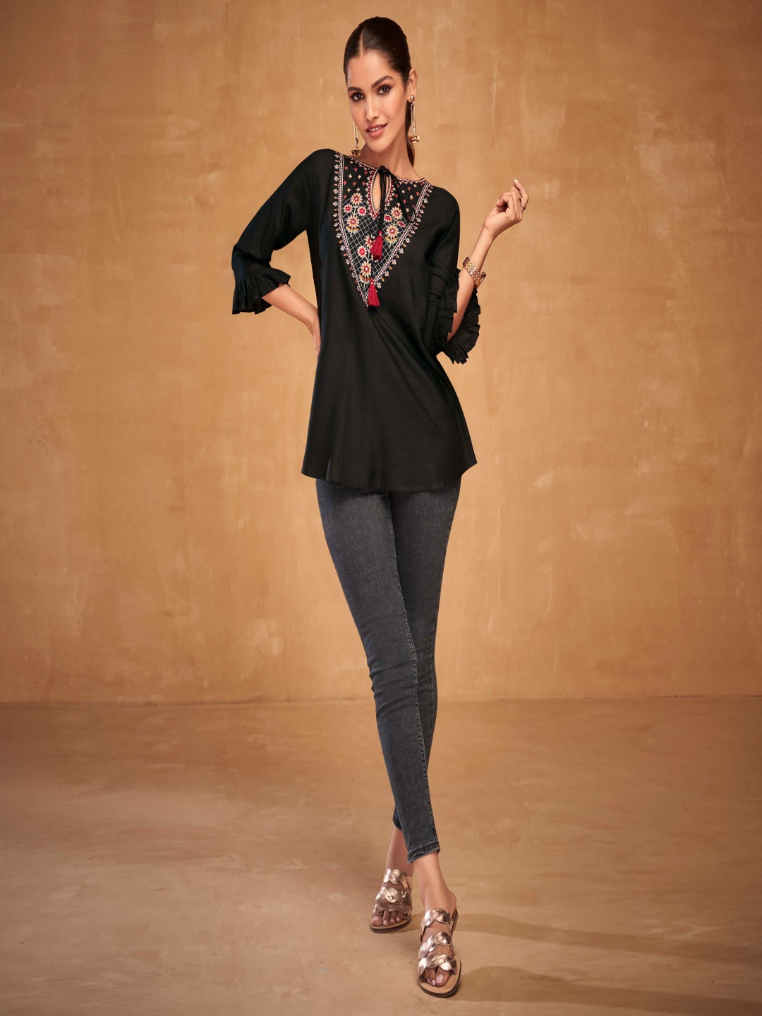 

Peachmode Bell Sleeve Top, Black