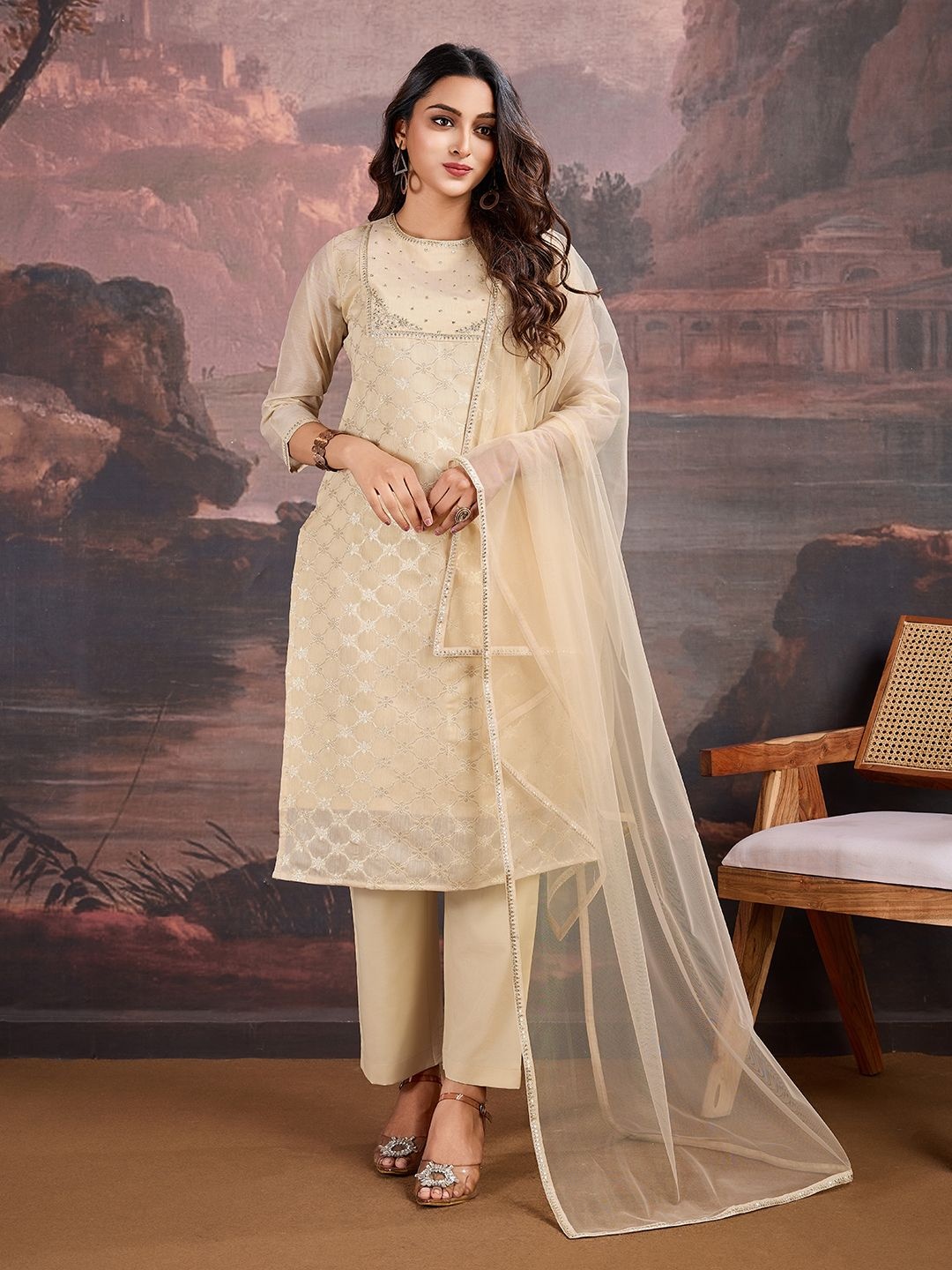 

House of Pataudi Ethnic Motif Woven Design Sequinned Jacquard Kurta & Trouser With Dupatta, Cream