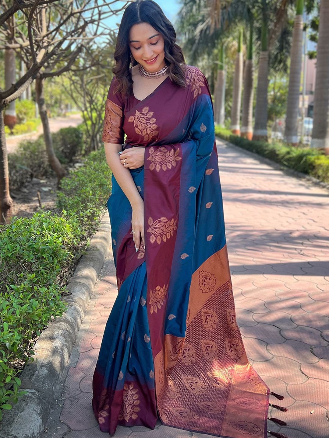 

Suha Art Silk Kanjeevaram Saree, Blue