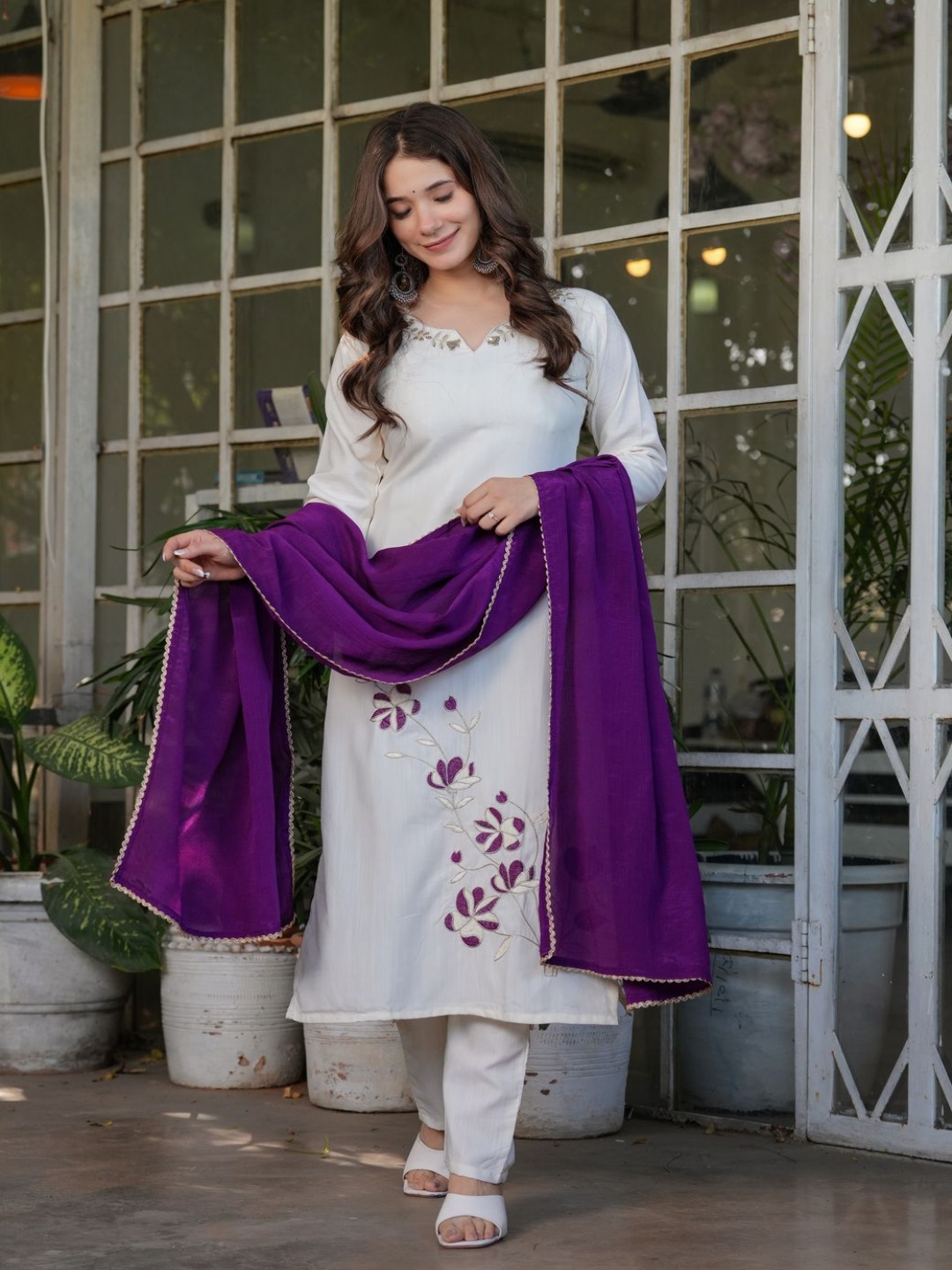 

Sitaram Designer Floral Embroidered Round Neck Kurta With Trousers & Dupatta, Off white