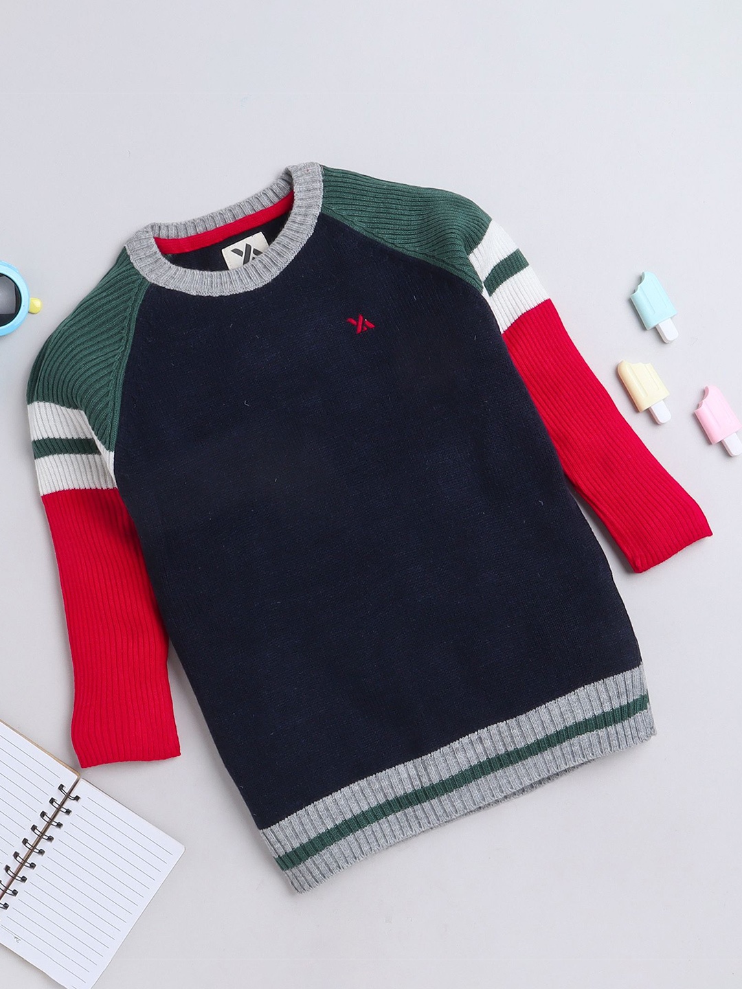 

Yellow Apple Boys Colourblocked Woollen Sweater Vest, Navy blue