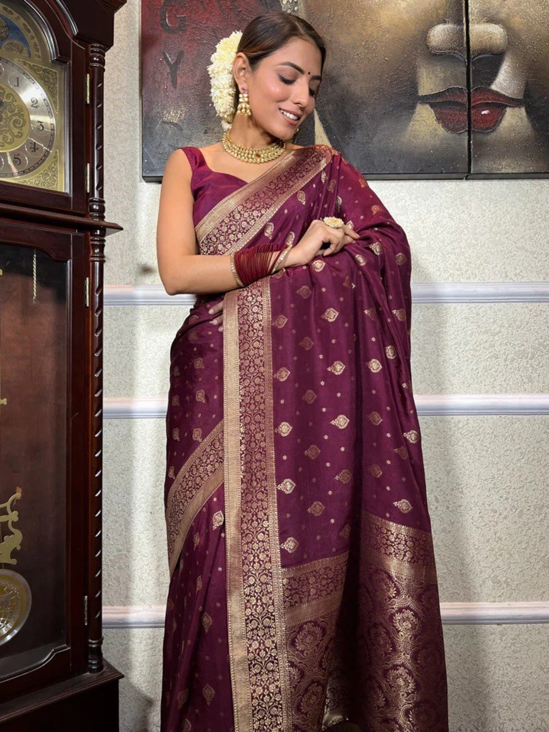 

Flosive Woven Design Zari Art Silk Banarasi Saree, Purple