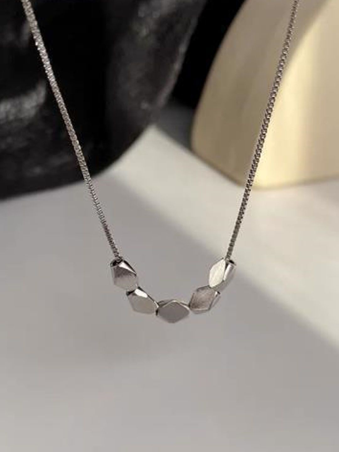 

StyleCast Elegant Silver-Toned Geometric Pendant Minimal Chain