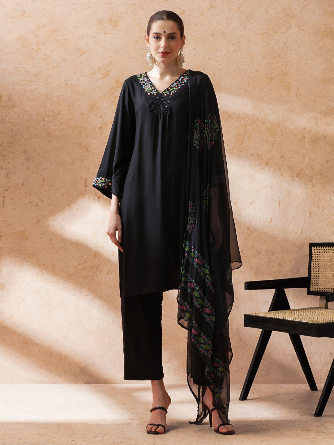

STYLEBAAZI Embroidered V-Neck Sequinned Straight Kurta With Trouser & Dupatta, Black