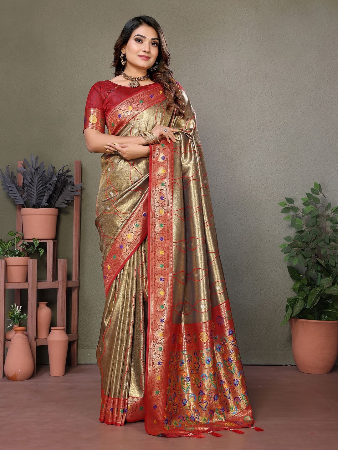

Mitera Woven Design Zari Silk Blend Banarasi Saree, Gold