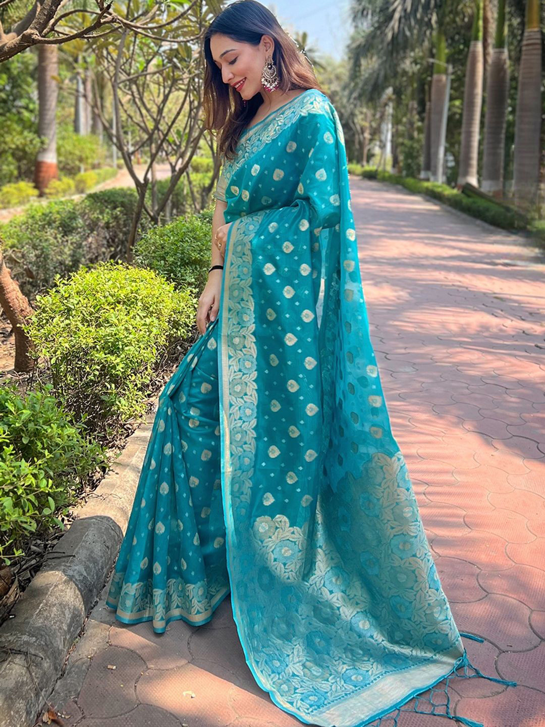 

Suha Art Silk Kanjeevaram Saree, Blue