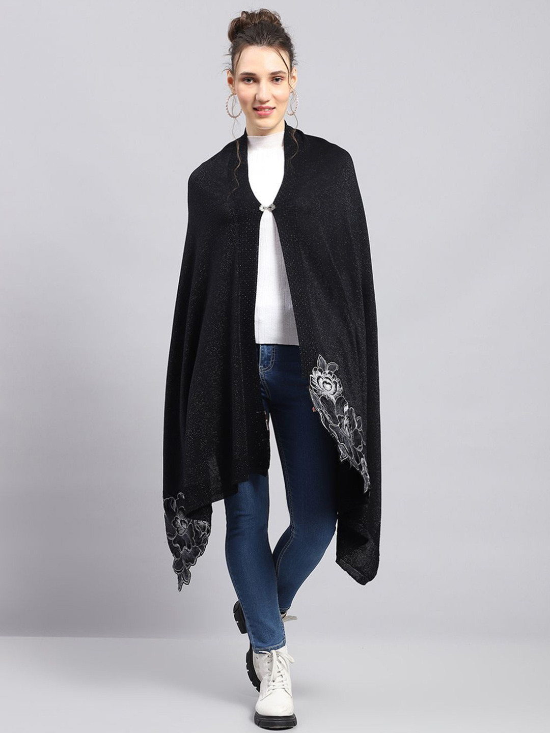 

Monte Carlo Women Stole, Black