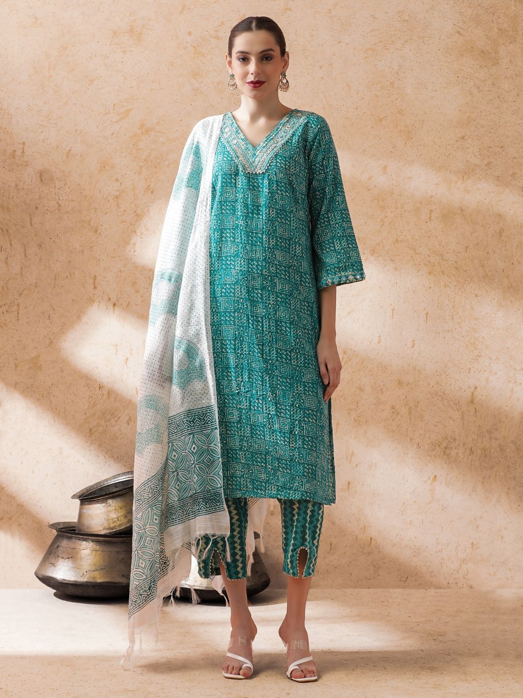 

STYLEBAAZI Ethnic Motifs Printed V-Neck Pure Cotton Straight Kurta With Trouser & Dupatta, Green