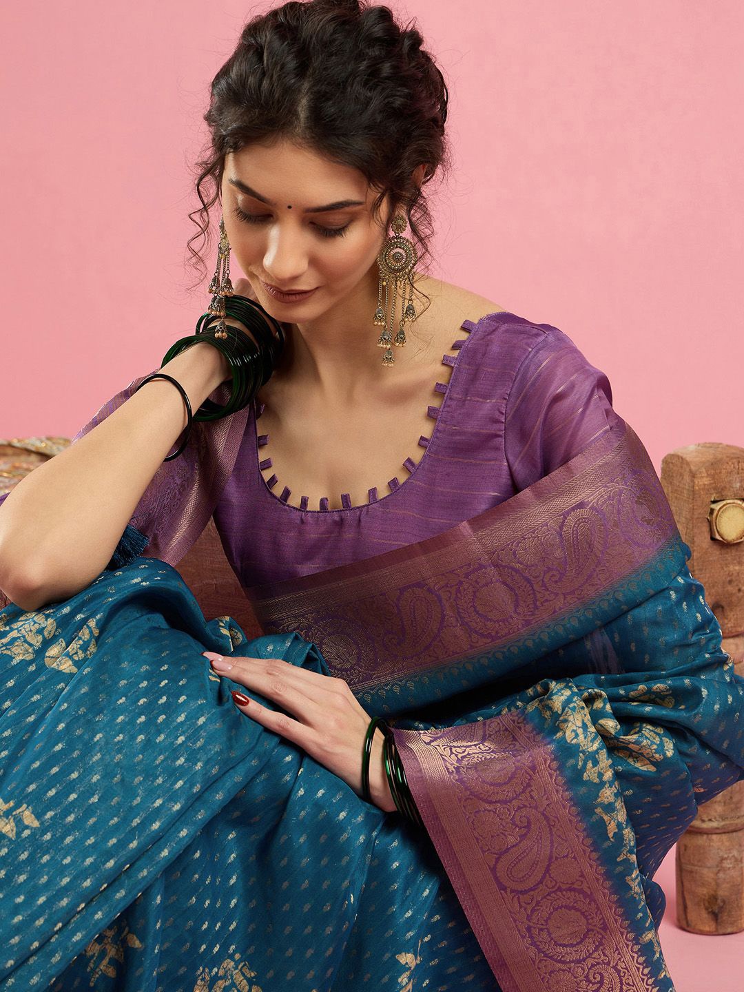 

Sangria Woven Design Sungudi Saree With Blouse Piece, Teal