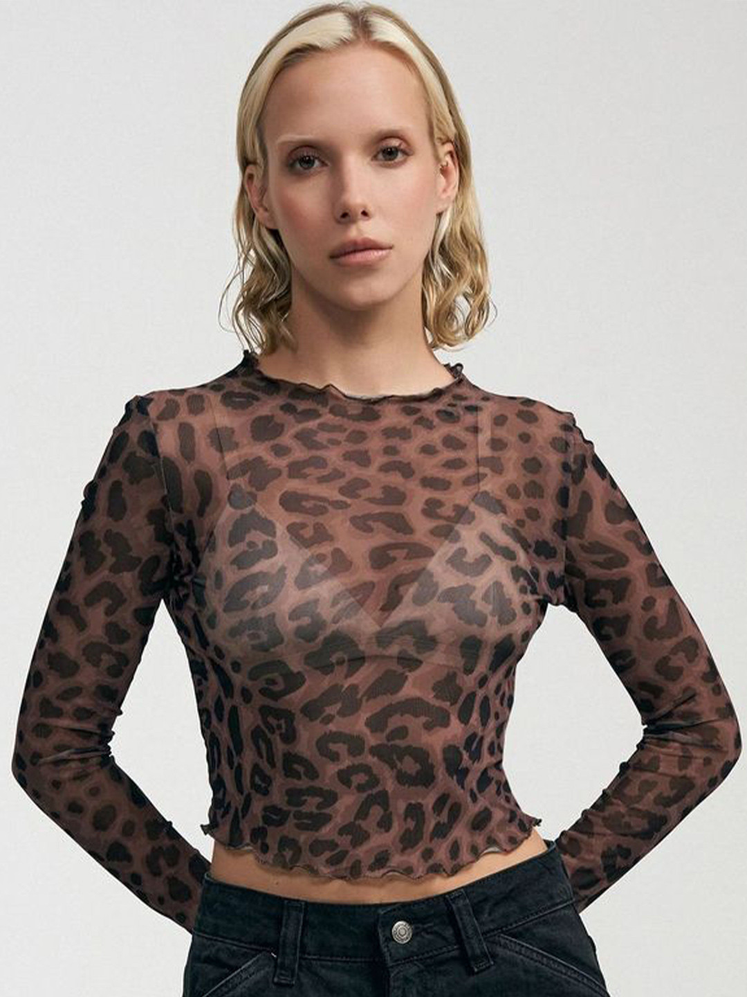 

LULU & SKY Animal Crop Top, Brown