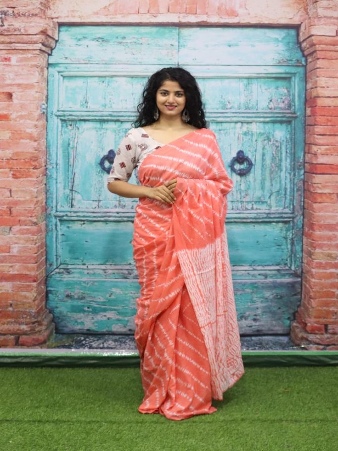 

KIAARON Tie and Dye Pure Cotton Block Print Saree, Pink