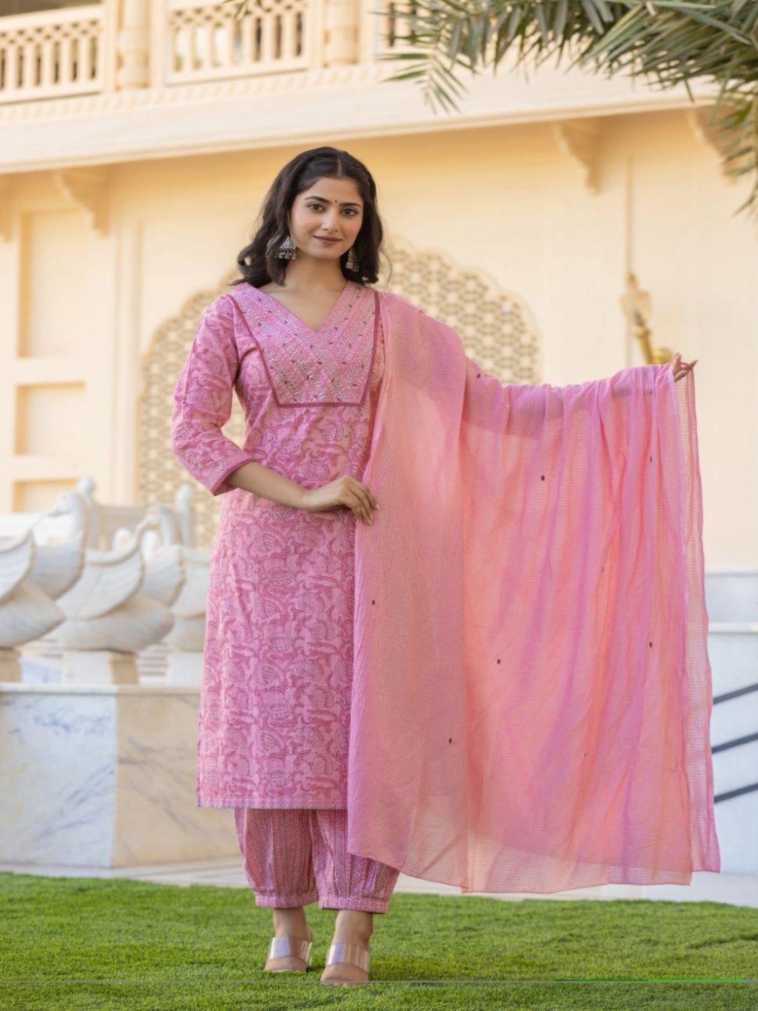 

AARDRAA Floral Printed Sequinned Pure Cotton Straight Kurta With Trousers & Dupatta, Pink