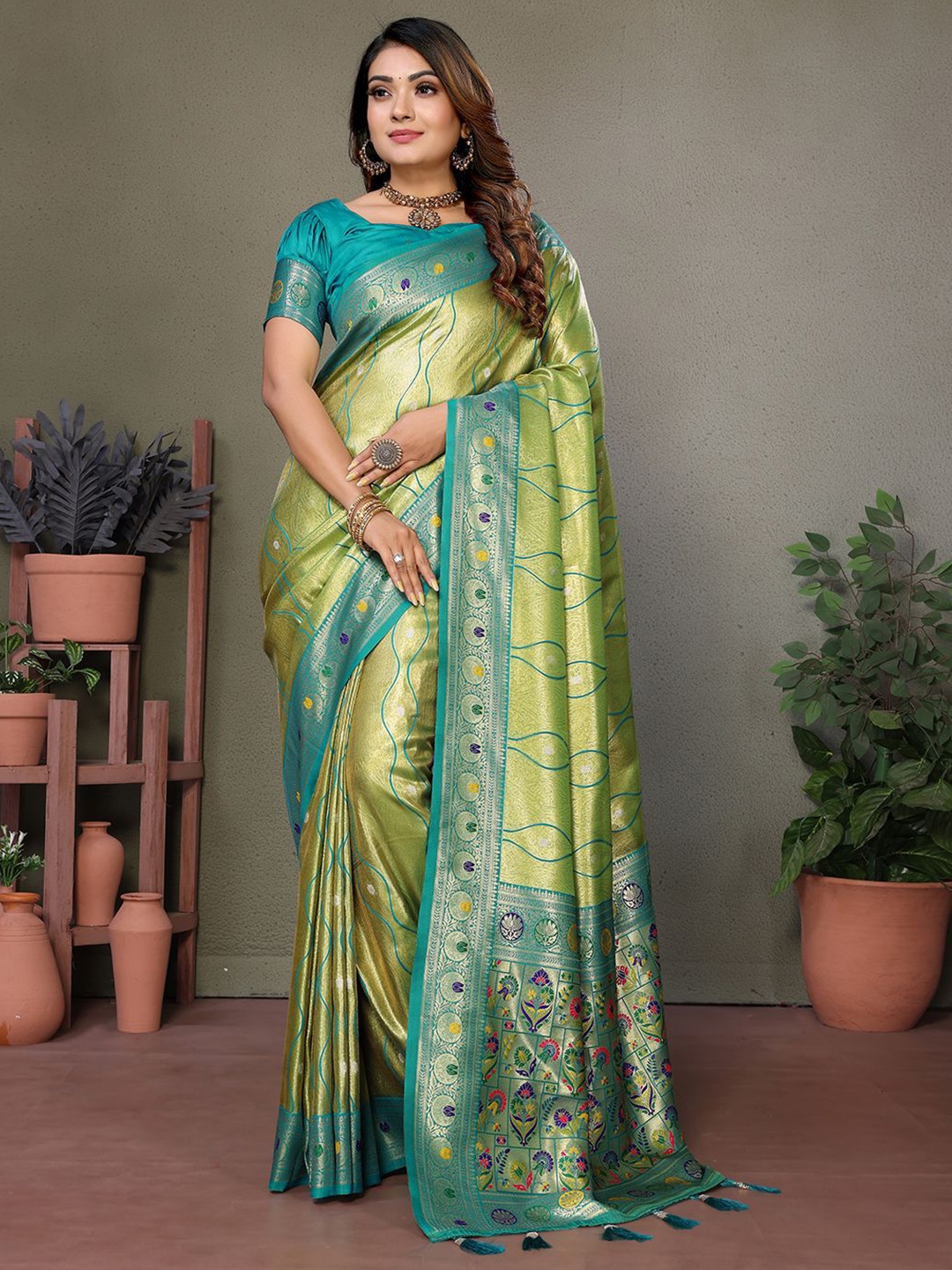 

Mitera Woven Design Zari Silk Blend Designer Banarasi Saree, Green