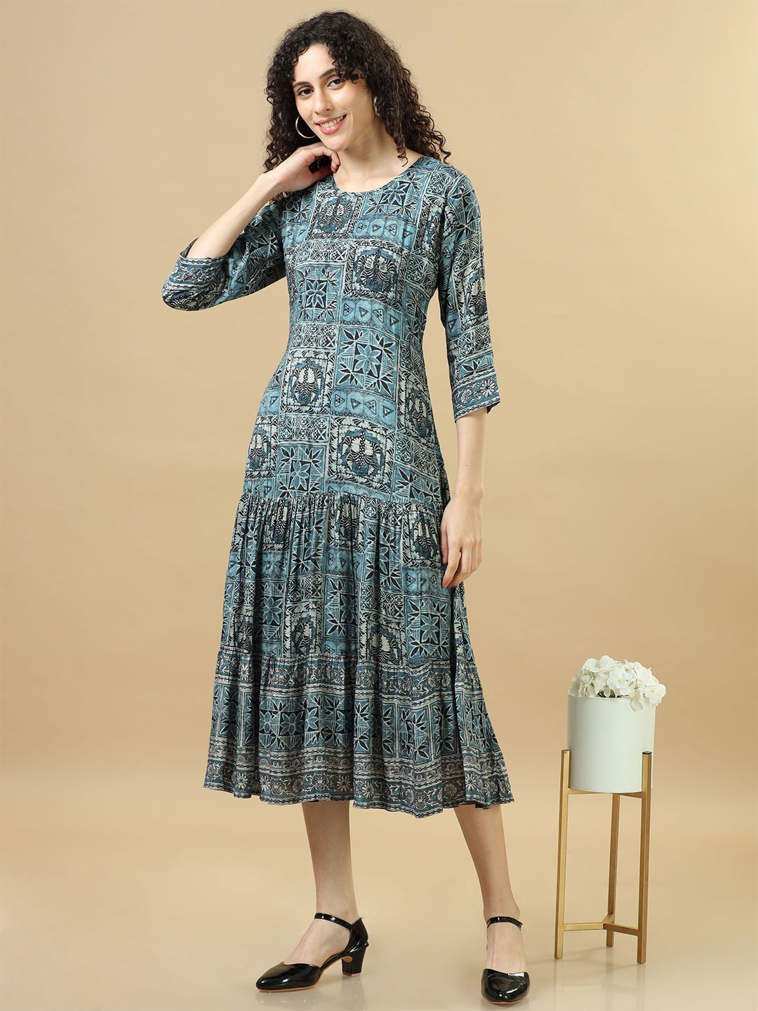 

Hassu's Three-Quarter Dress, Blue