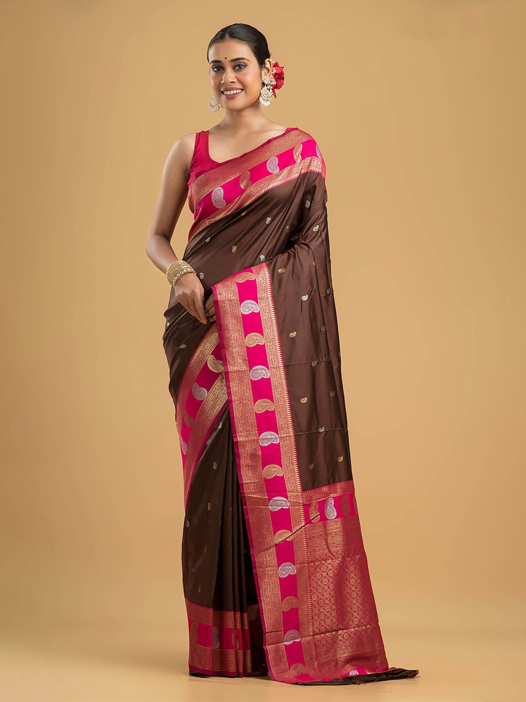 

Dheu Woven Design Zari Silk Blend Kanjeevaram Saree, Brown