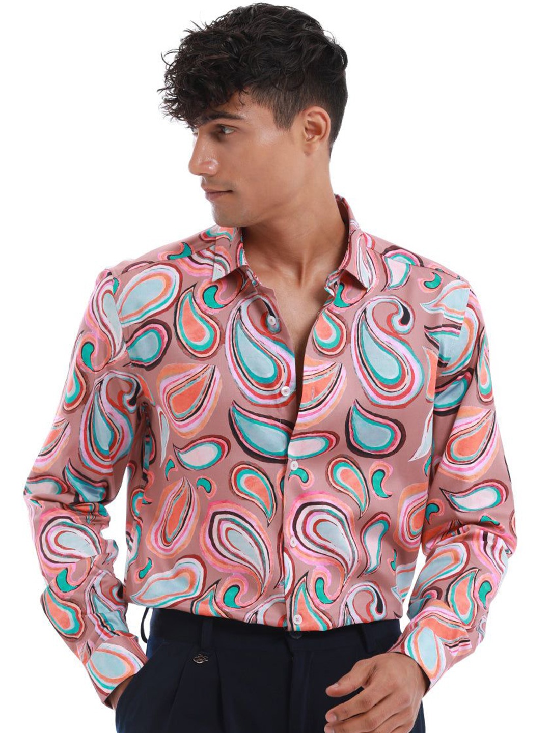 

Banana Club Men Relaxed Slim Fit Floral Opaque Printed Casual Shirt, Green