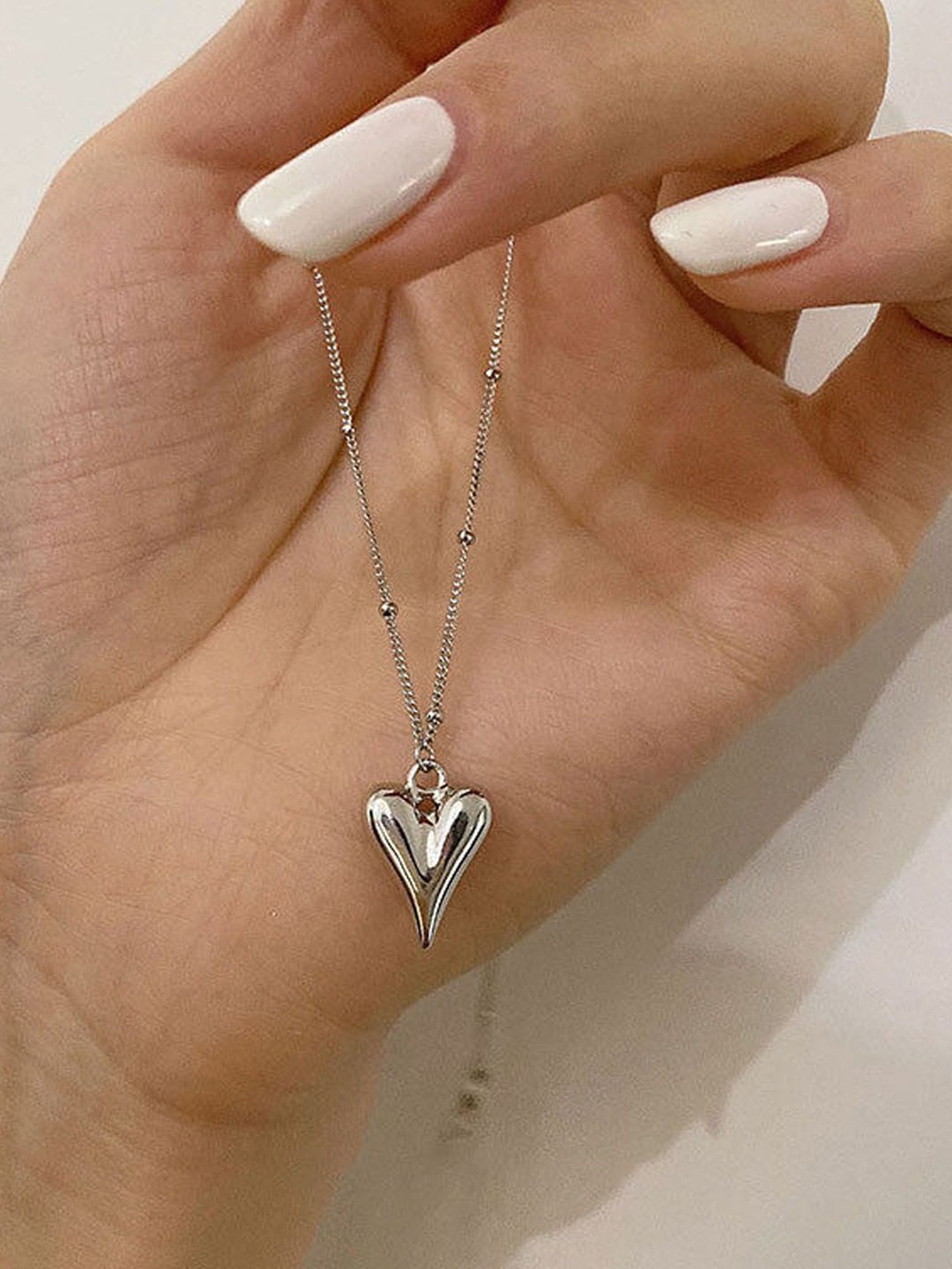 

StyleCast Silver-Toned Elegant Heart Shaped Minimal Chain