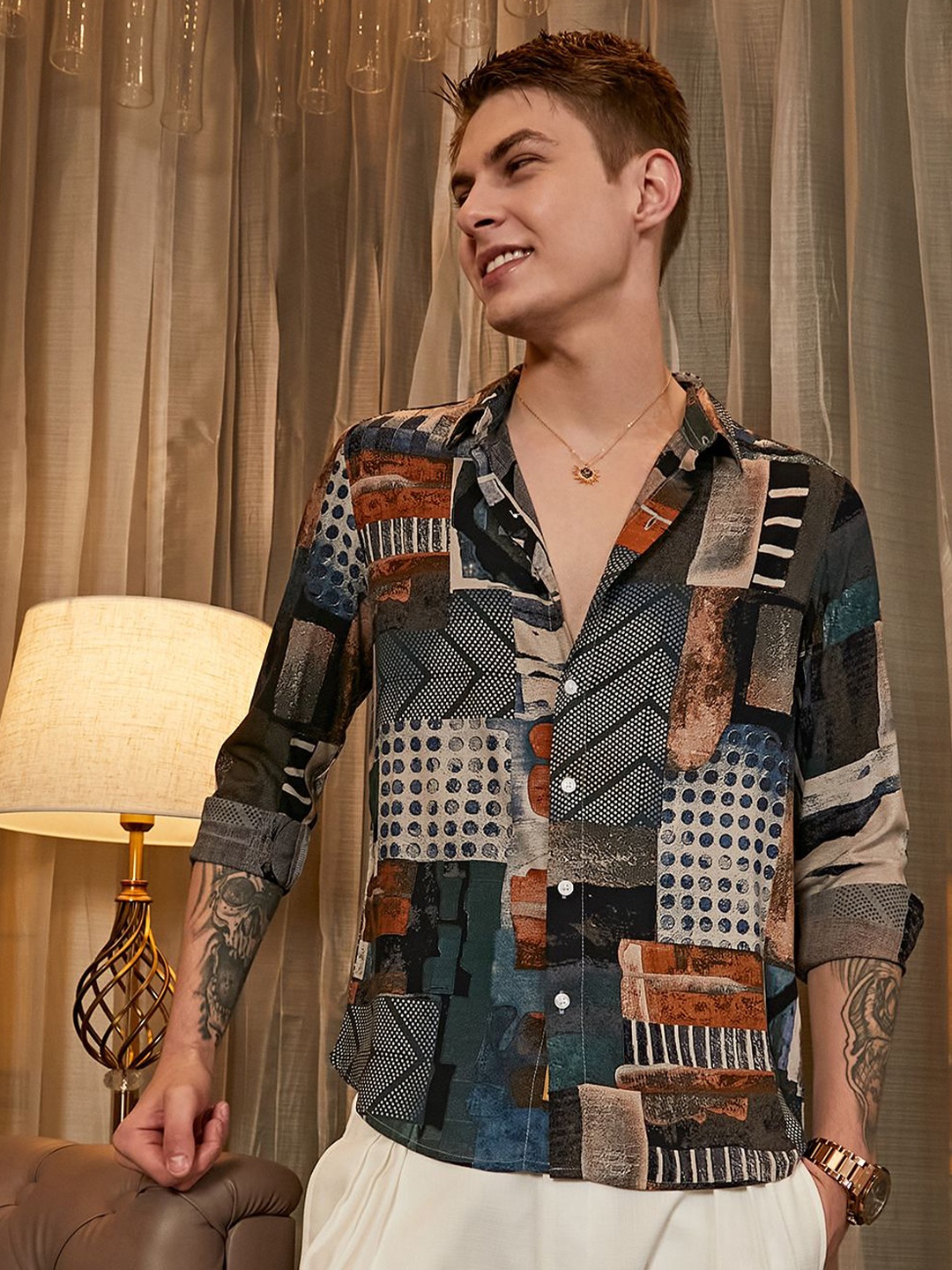 

Campus Sutra Men Comfort Fit Spread Collar Abstract Printed Casual Shirt, Beige