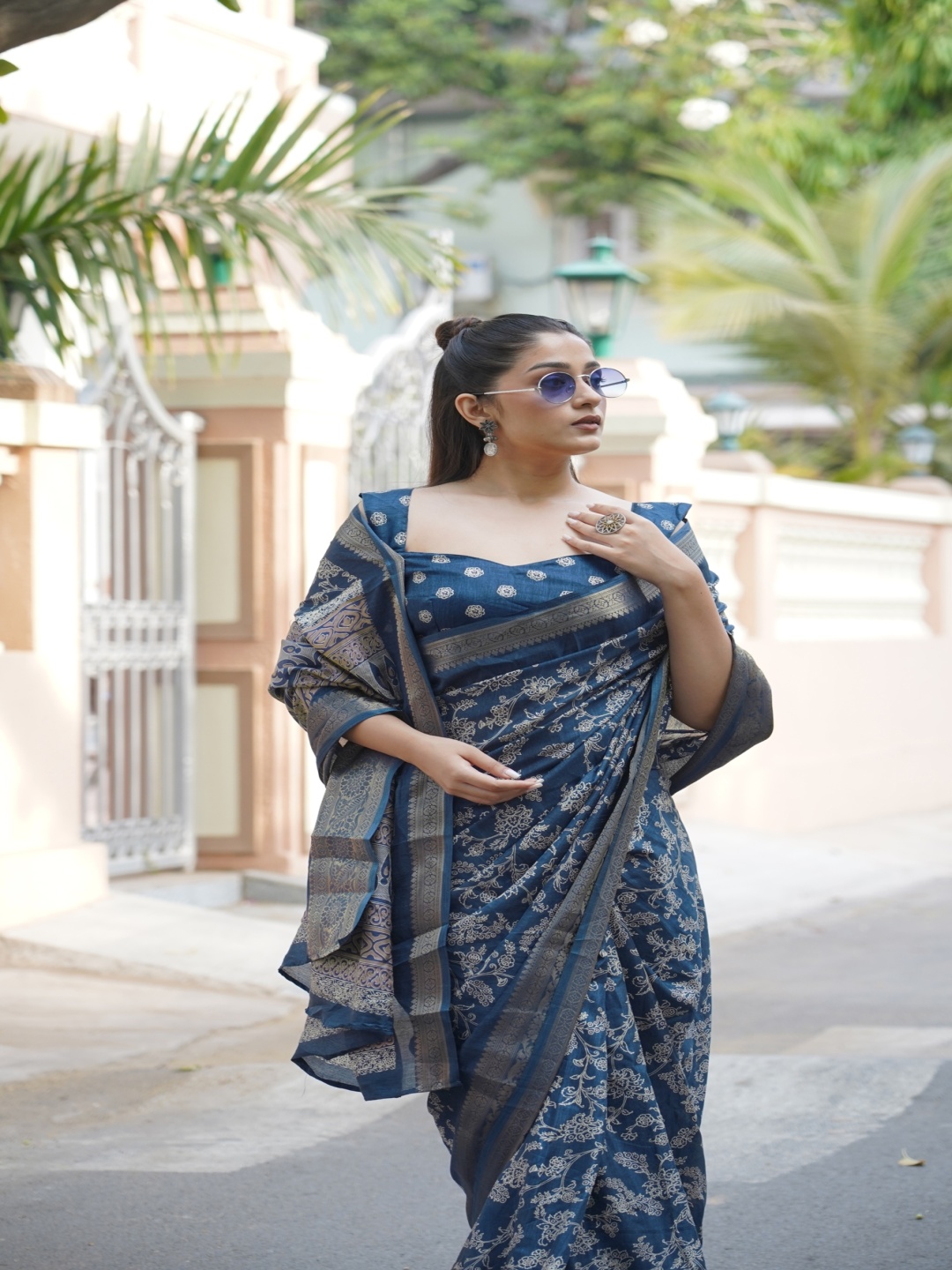 

KALINI Kalamkari Zari Saree, Blue