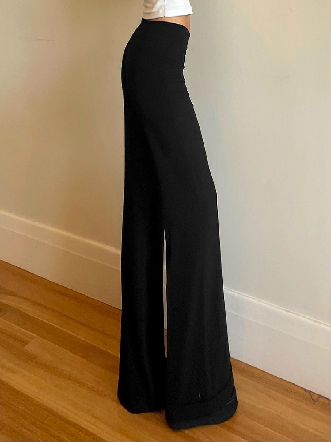 

all about you Women Relaxed Flared High-Rise Trousers, Black