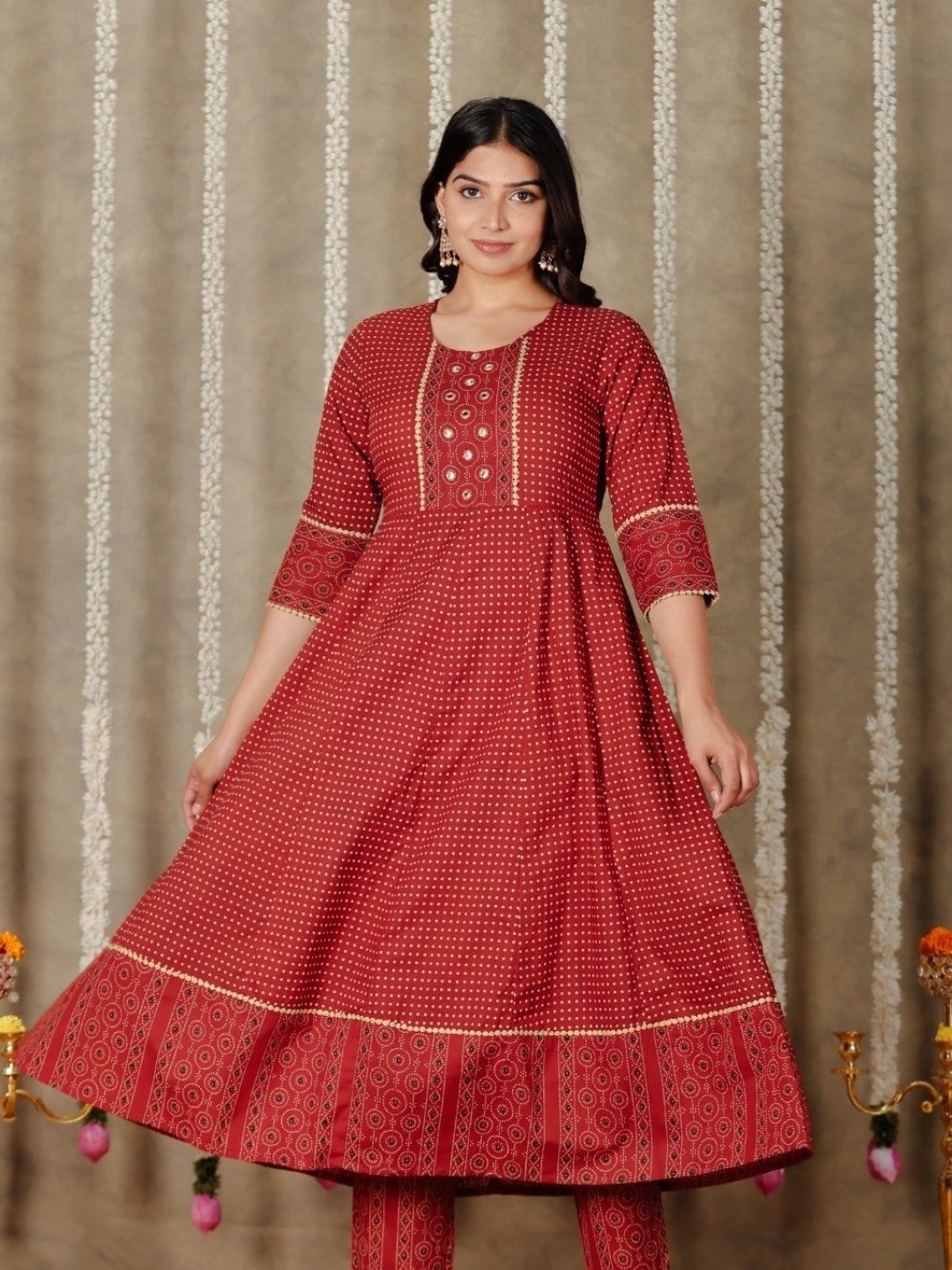 

Aramya Geometric Printed Mirror Work Pure Cotton Anarkali Kurta, Red