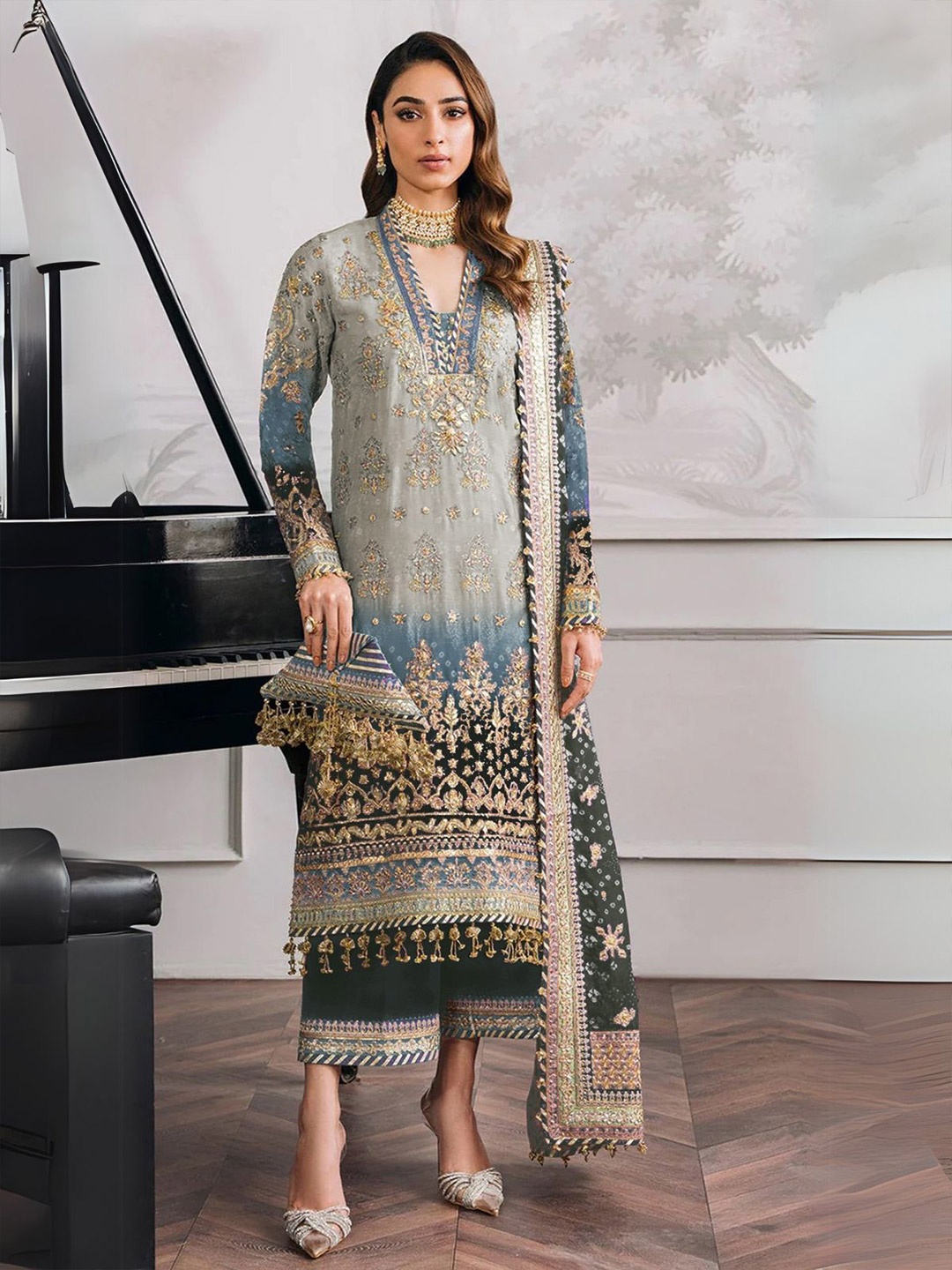 

ODETTE Women Ethnic Motifs Embroidered Beads and Stones Kurta with Trousers & Dupatta, Grey