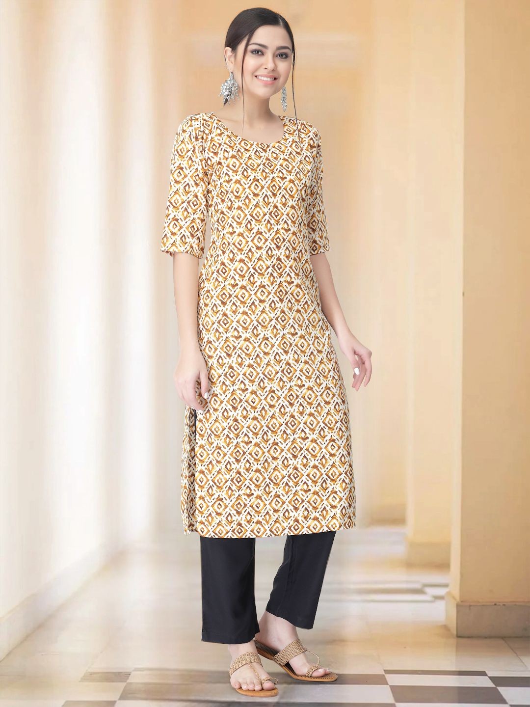 

7Threads Geometric Printed Round-Neck Straight Regular Kurta with Trousers, Mustard