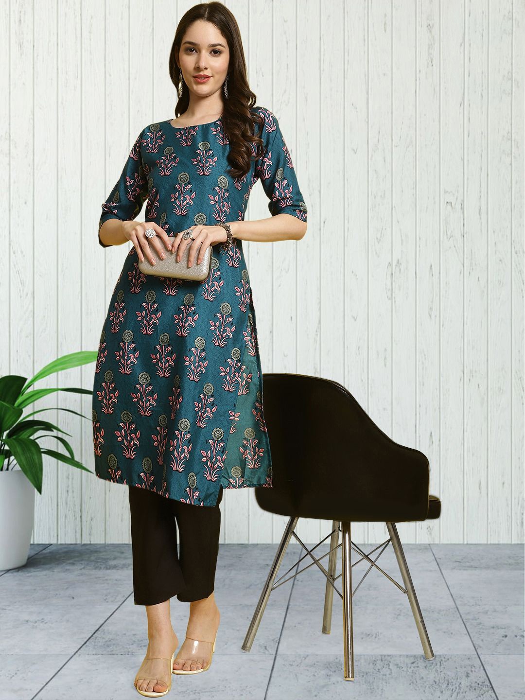 

7Threads Ethnic Motifs Printed Round Neck Kurta With Trouser, Blue