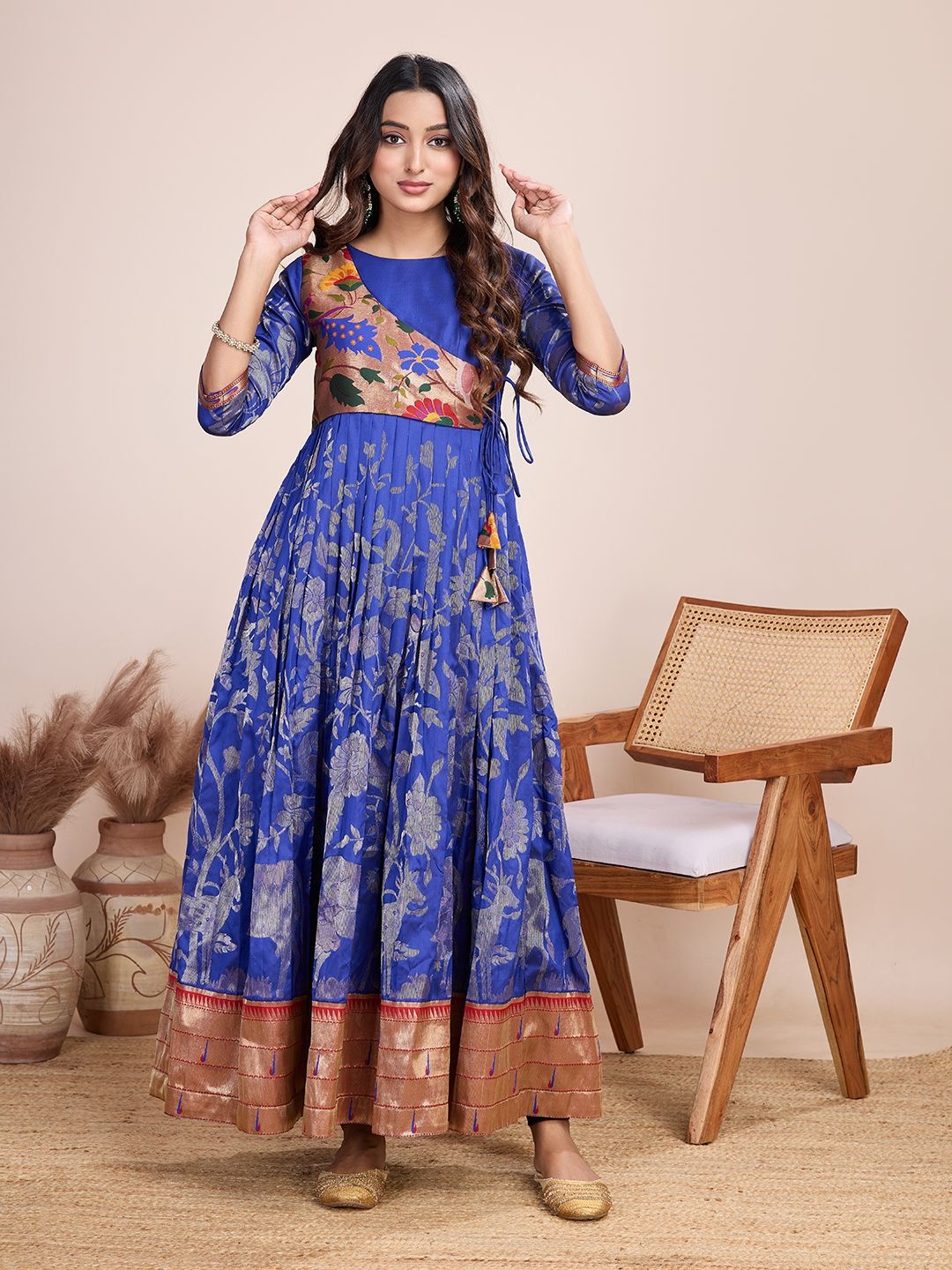

Tasarika Printed Round Neck Maxi Ethnic Dress, Violet