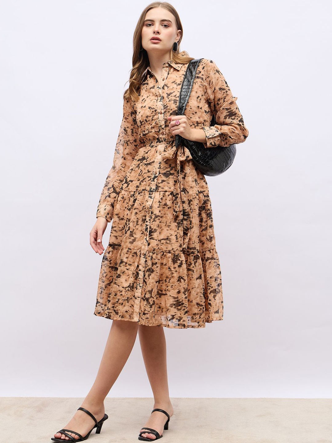 

Styli Women Shirt Collar Abstract Print A-Line Tiered Midi Dress, Beige